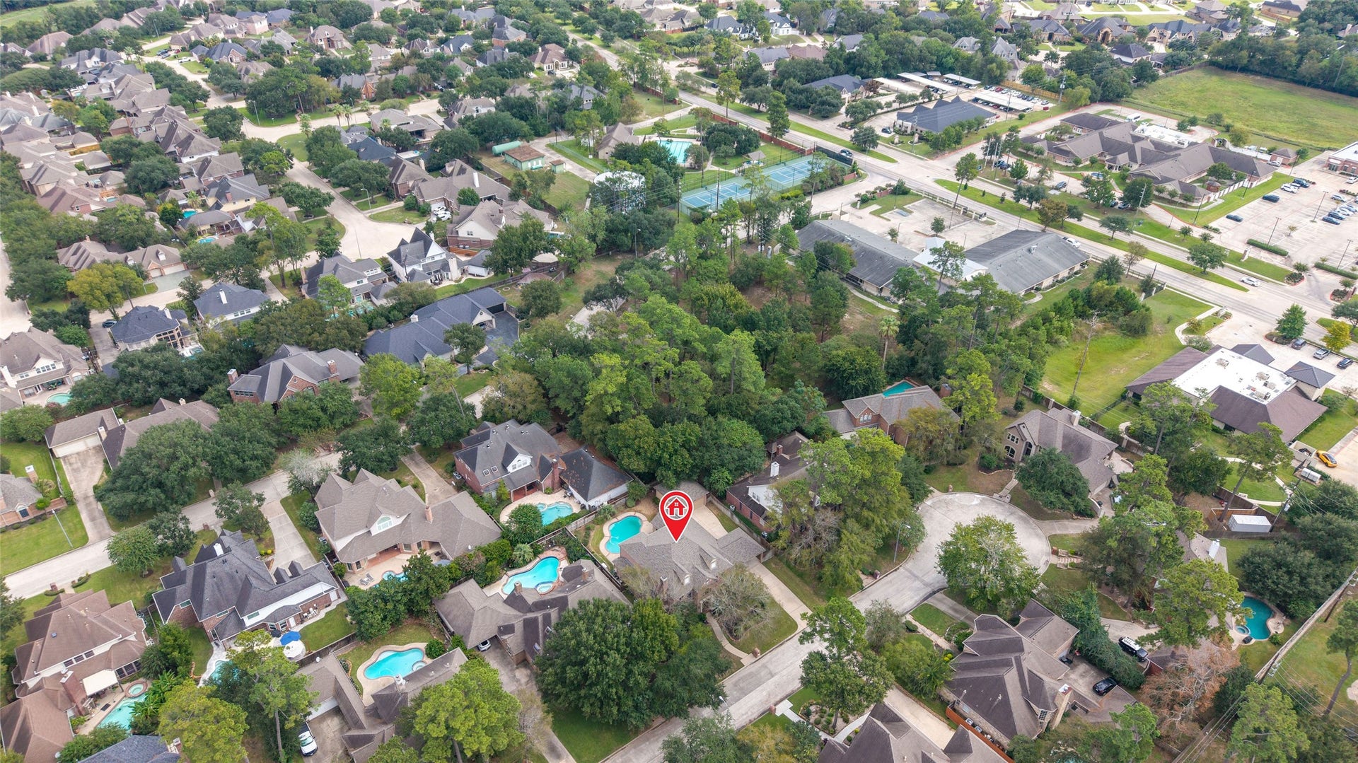 16114 Lafone Drive, Spring, TX 77379 Located on a quiet cul-de-sac street in the prestigious community of Wimbledon Forest.