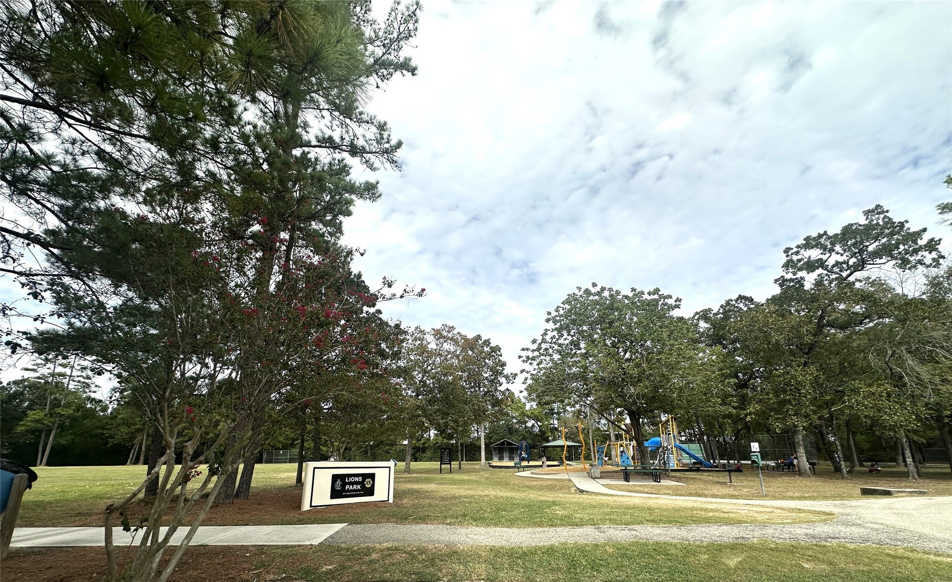 984 Arbor Glen, Conroe, TX 77303 984 Arbor Glen, Conroe, TX 77303