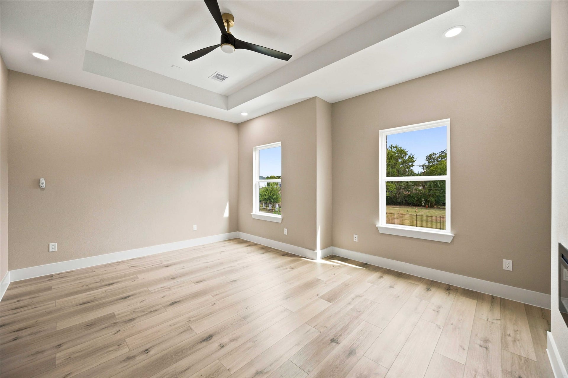 4117 Kewanee Street, #A, Houston, TX 77051 Primary bedroom