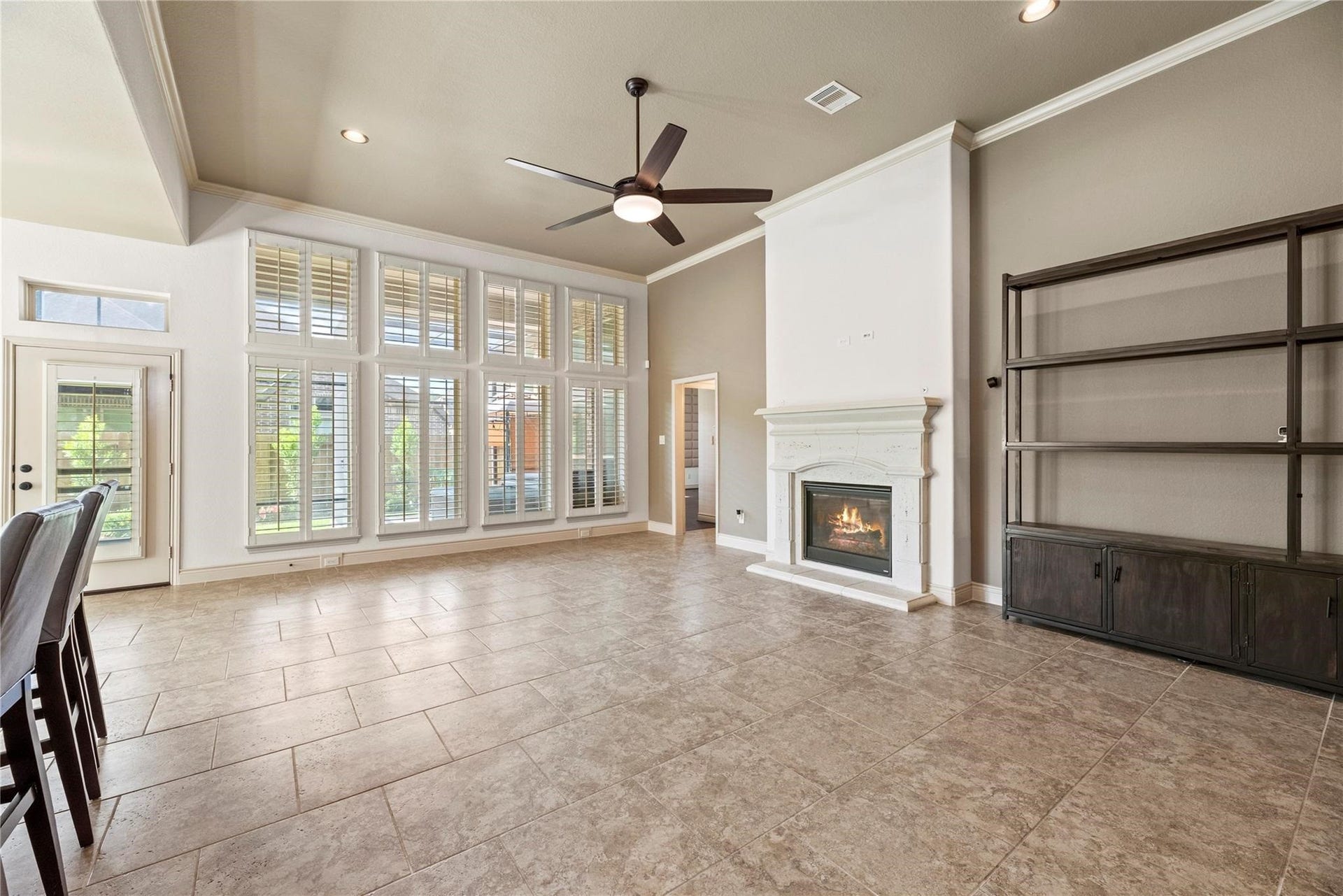 6306 Milam Branch Lane, Rosenberg, TX 77471 Family room
