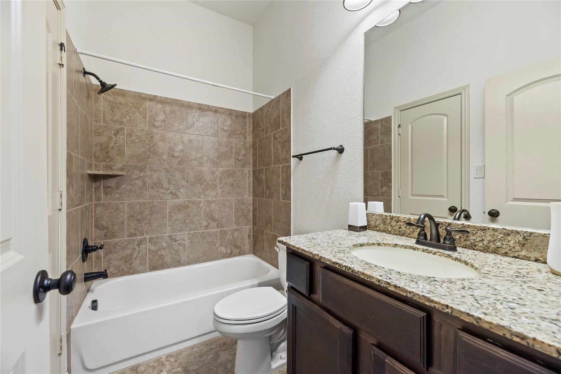6306 Milam Branch Lane, Rosenberg, TX 77471 Bathroom#3
