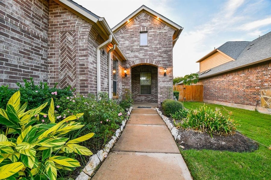 Property photo for 2114 Ascot Ln, Sugar Land, TX