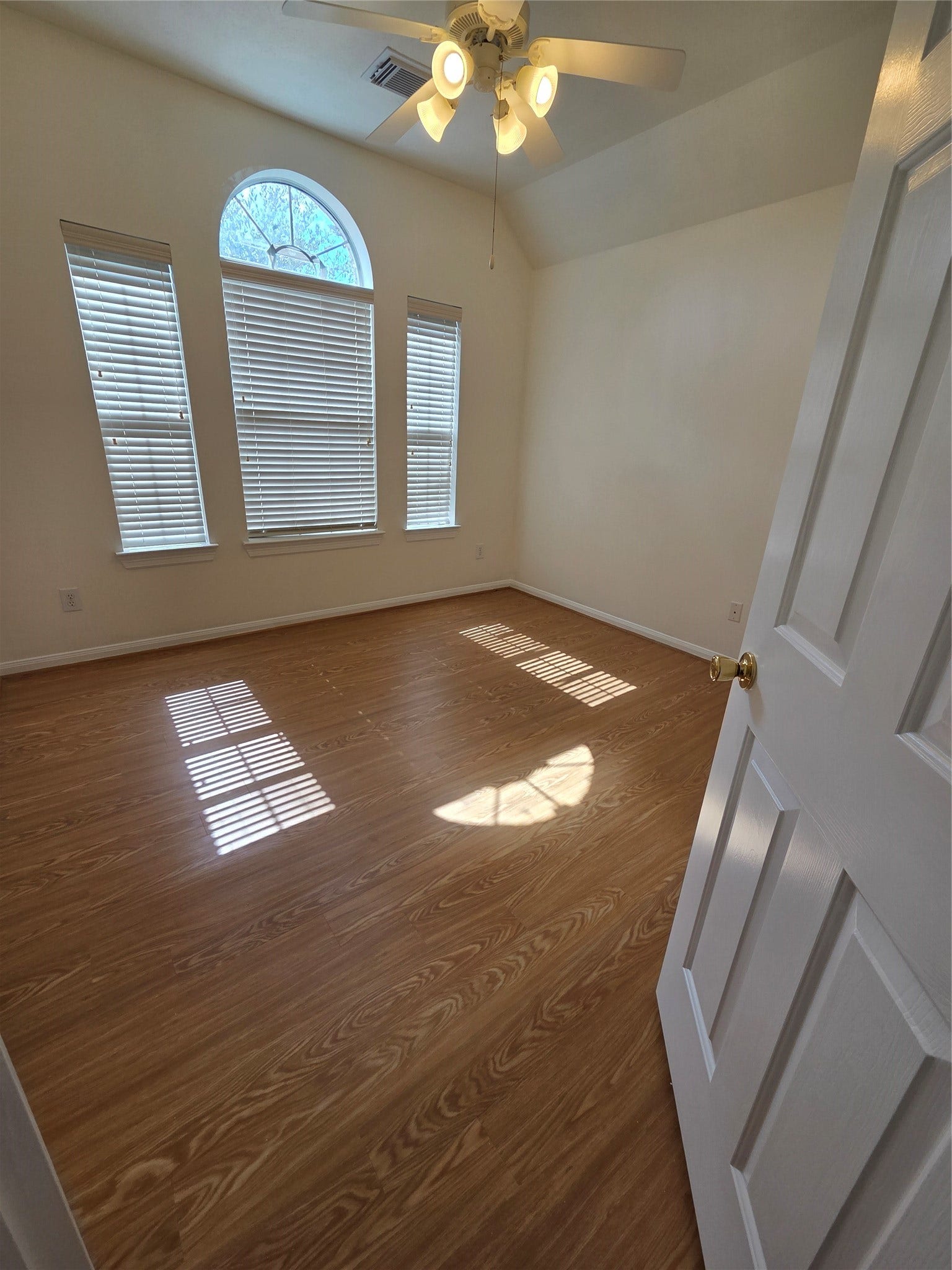 1313 Romero Drive, Pearland, TX 77581 Bedroom 2