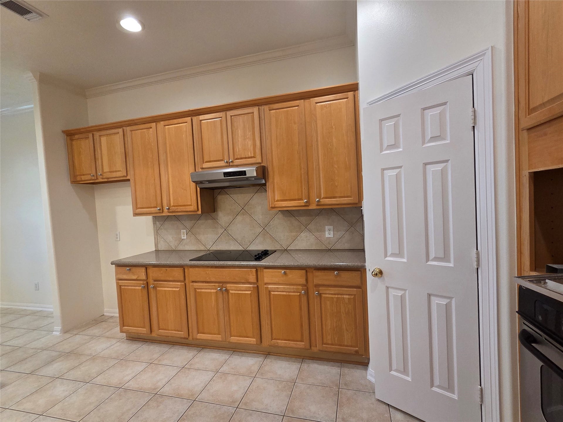1313 Romero Drive, Pearland, TX 77581 Kitchen_2