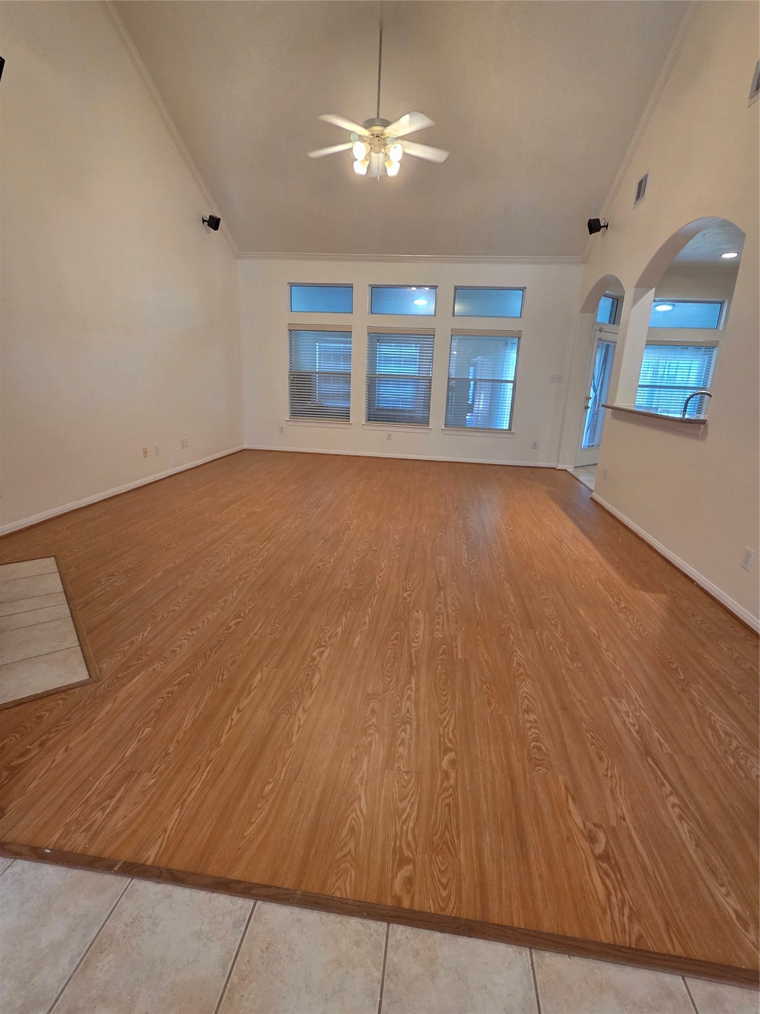 1313 Romero Drive, Pearland, TX 77581 Huge Living Room