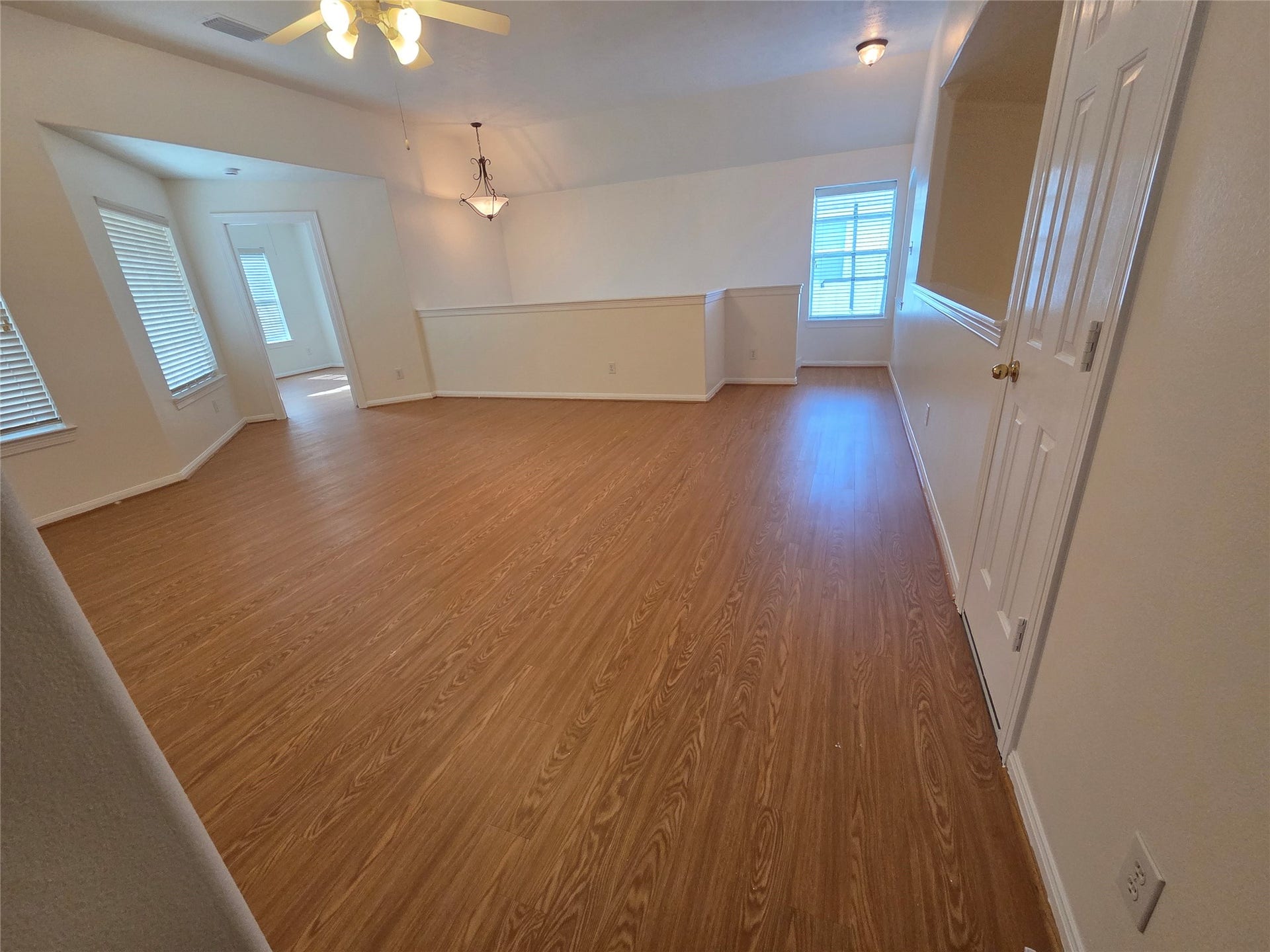 1313 Romero Drive, Pearland, TX 77581 Huge gameroom