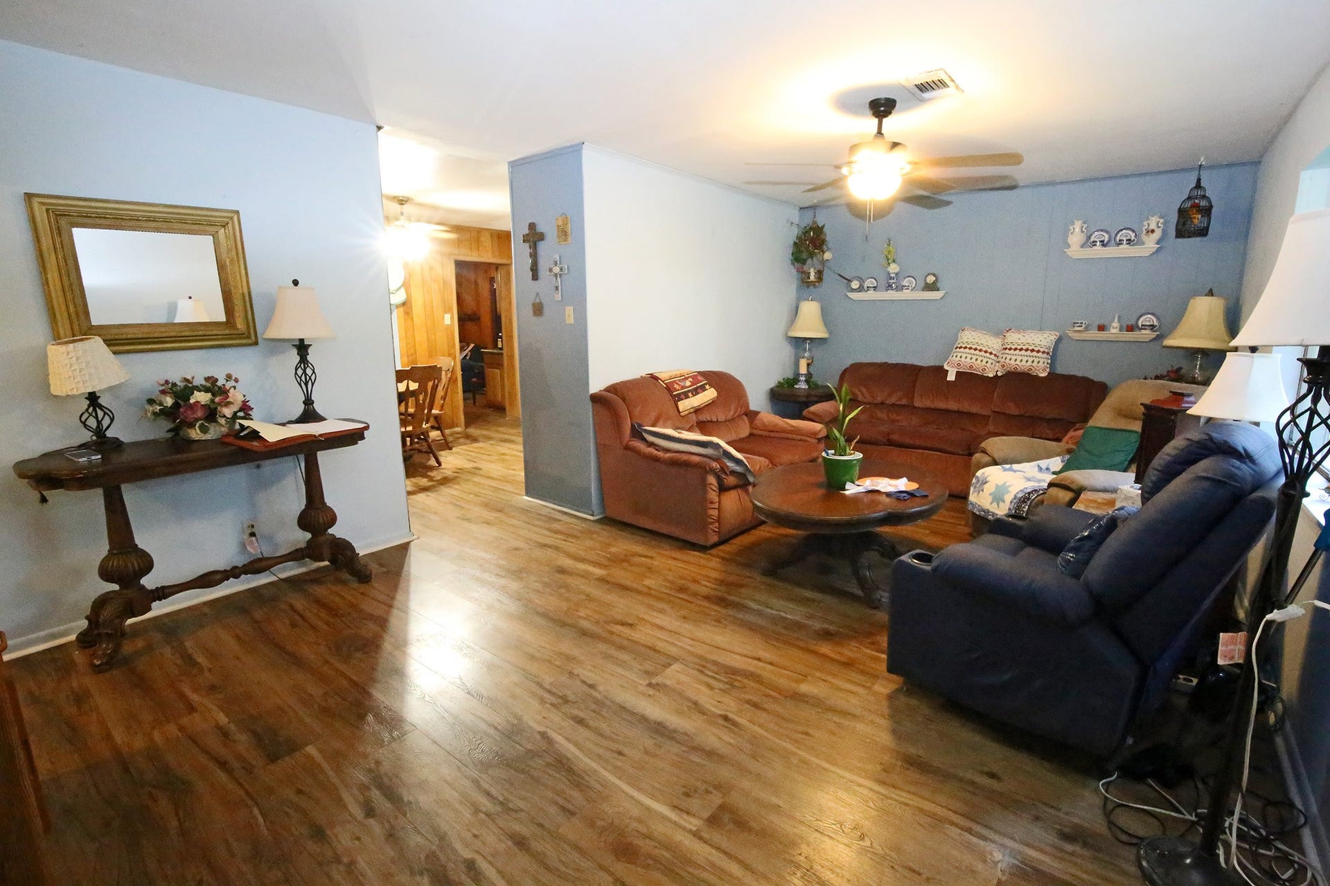 13502 30th Street, Santa Fe, TX 77510 Living Room is spacious