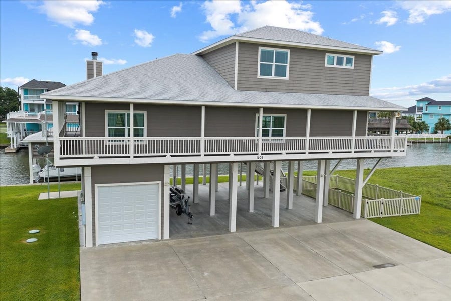 Property photo for 1205 Lagoon Drive, Crystal Beach, TX