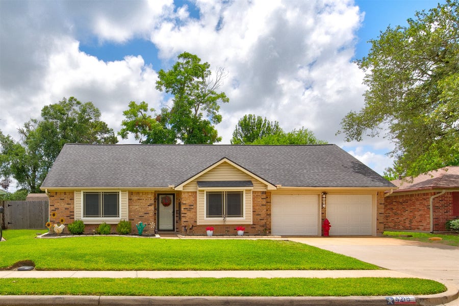 Property photo for 4218 Justin Lane, Deer Park, TX
