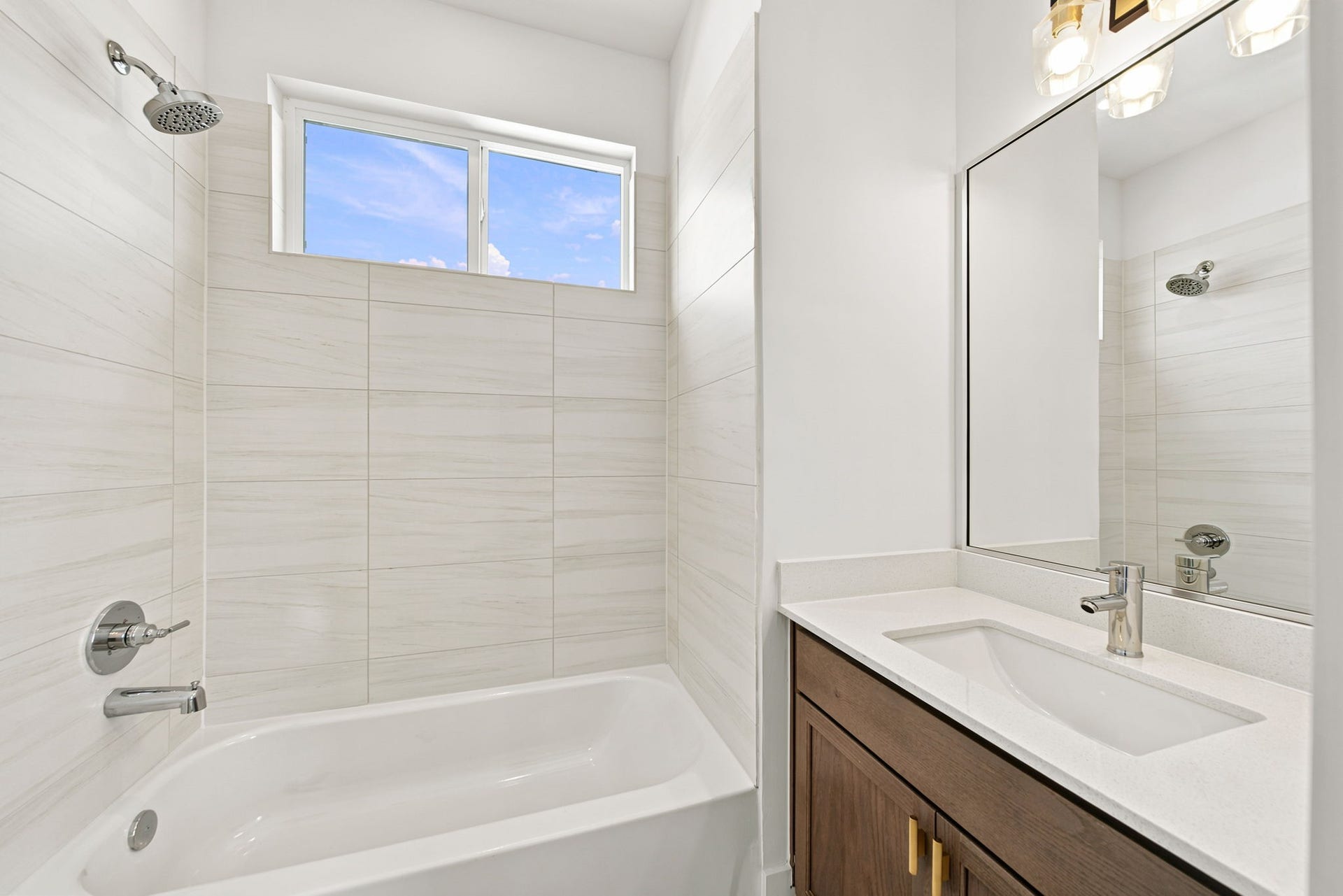 Full bathroom #3 on the third floor.