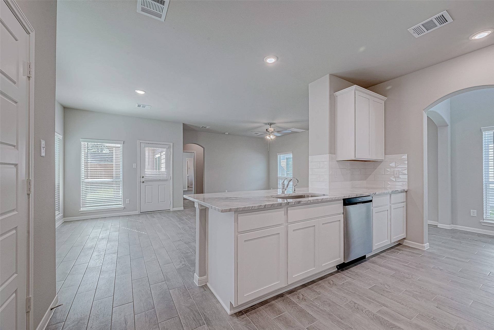 20843 Attalos Stoa Road, Crosby, TX 77532 20843 Attalos Stoa Road, Crosby, TX 77532