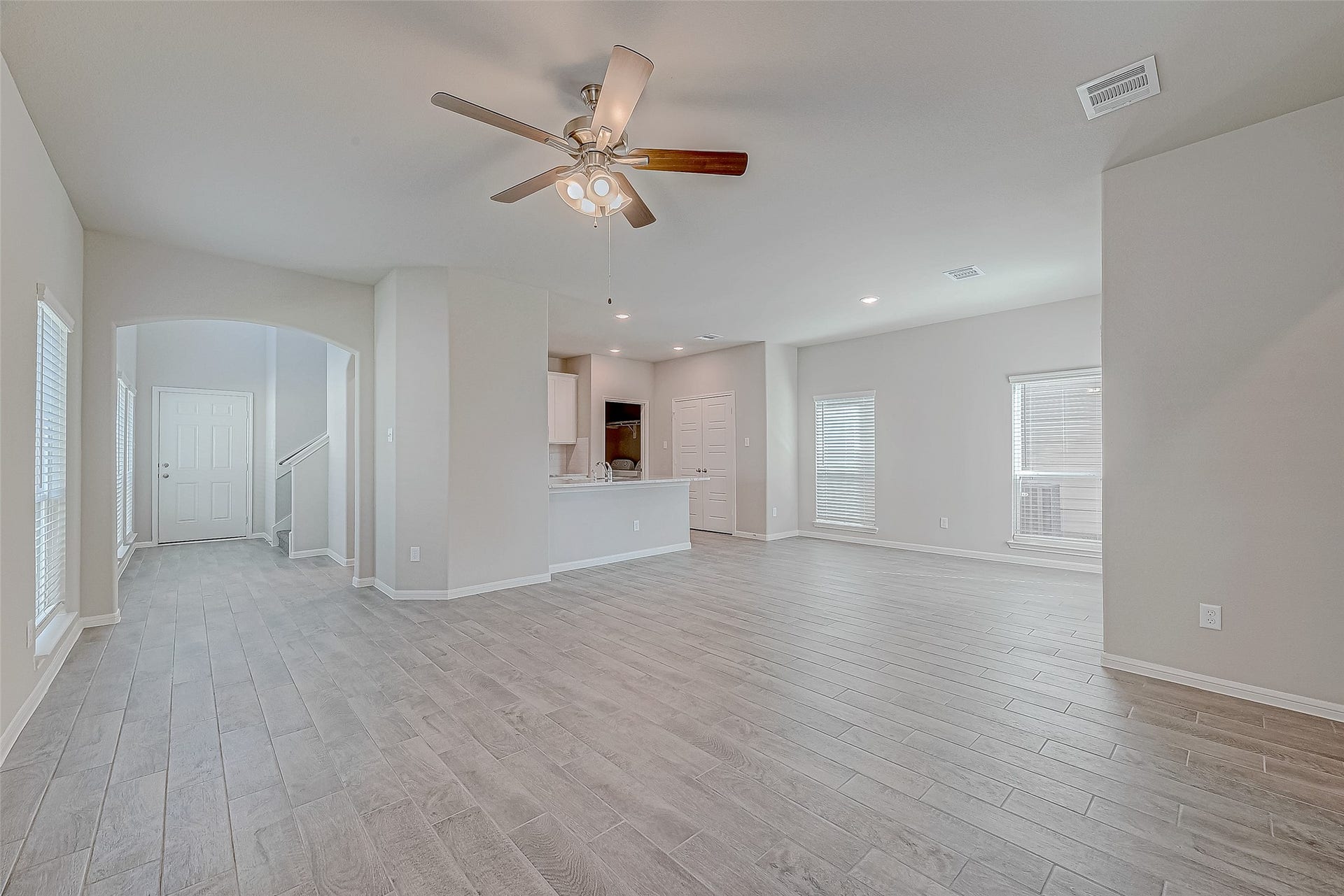 20843 Attalos Stoa Road, Crosby, TX 77532 20843 Attalos Stoa Road, Crosby, TX 77532