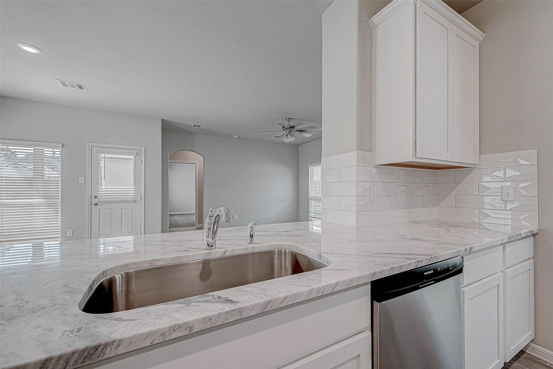 20843 Attalos Stoa Road, Crosby, TX 77532 20843 Attalos Stoa Road, Crosby, TX 77532