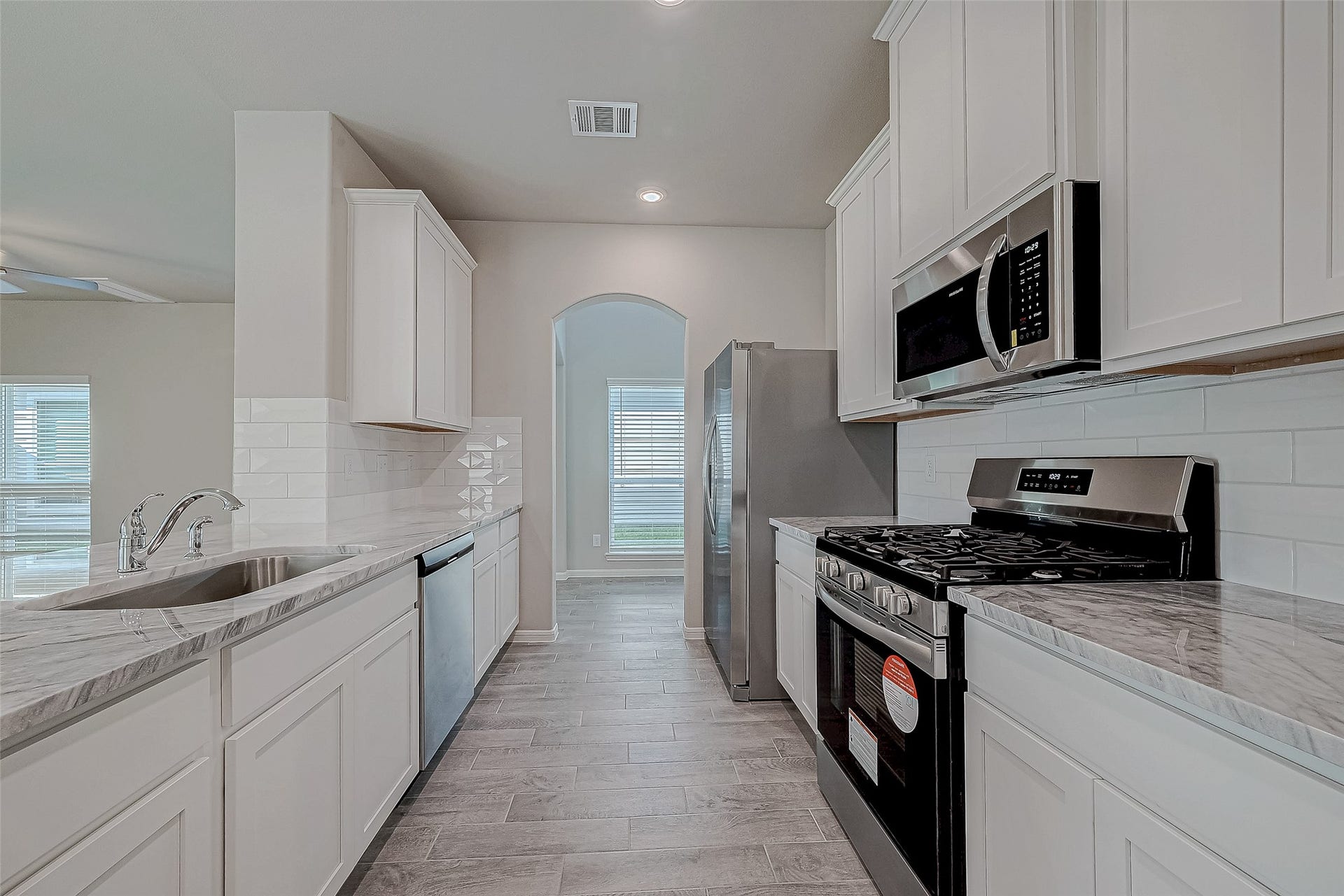 20843 Attalos Stoa Road, Crosby, TX 77532 20843 Attalos Stoa Road, Crosby, TX 77532