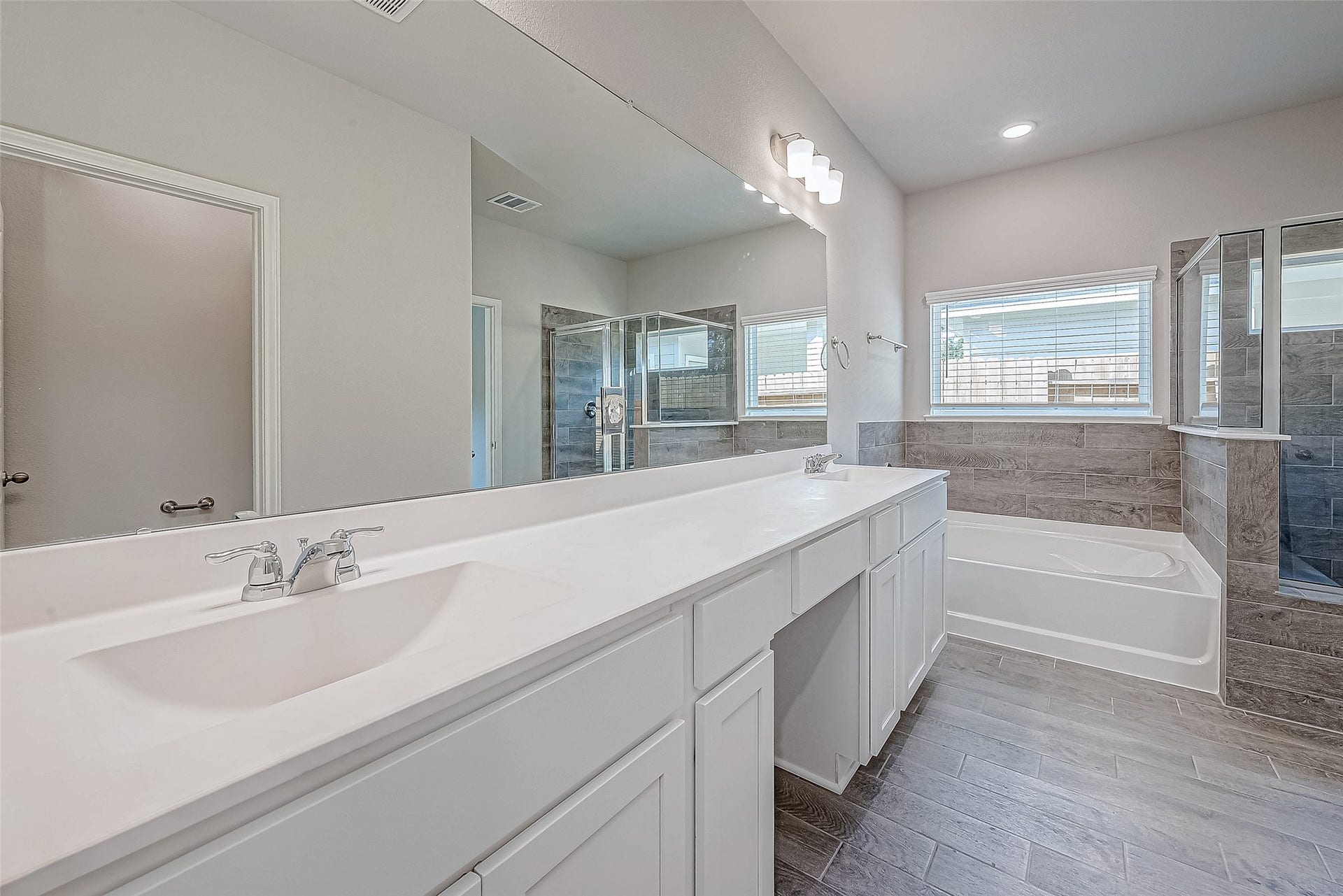 20843 Attalos Stoa Road, Crosby, TX 77532 20843 Attalos Stoa Road, Crosby, TX 77532