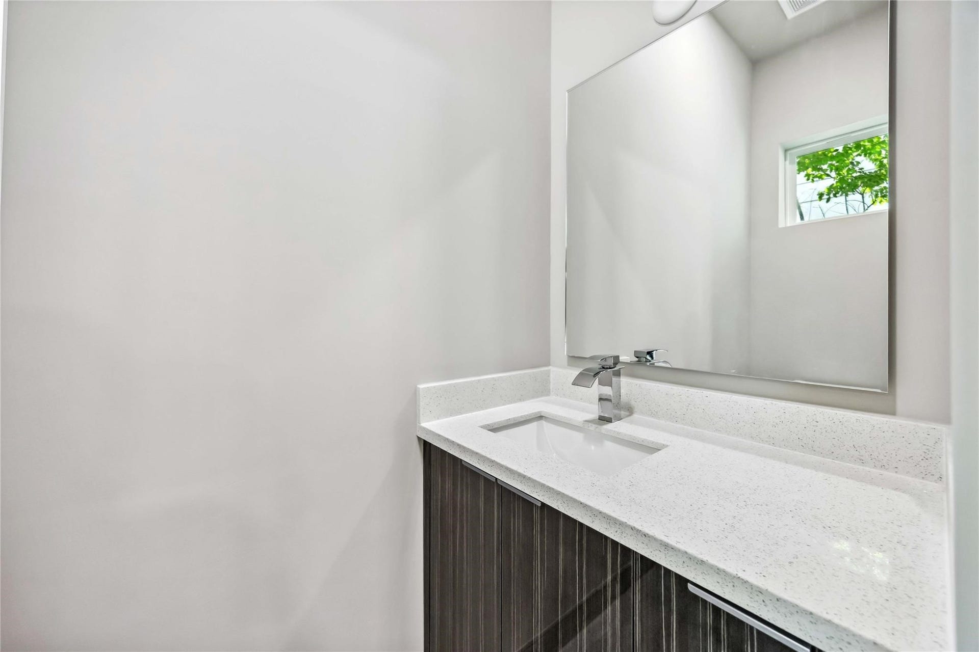 1115 W 21st Street, Houston, TX 77008 1115 W 21st Street, Houston, TX 77008