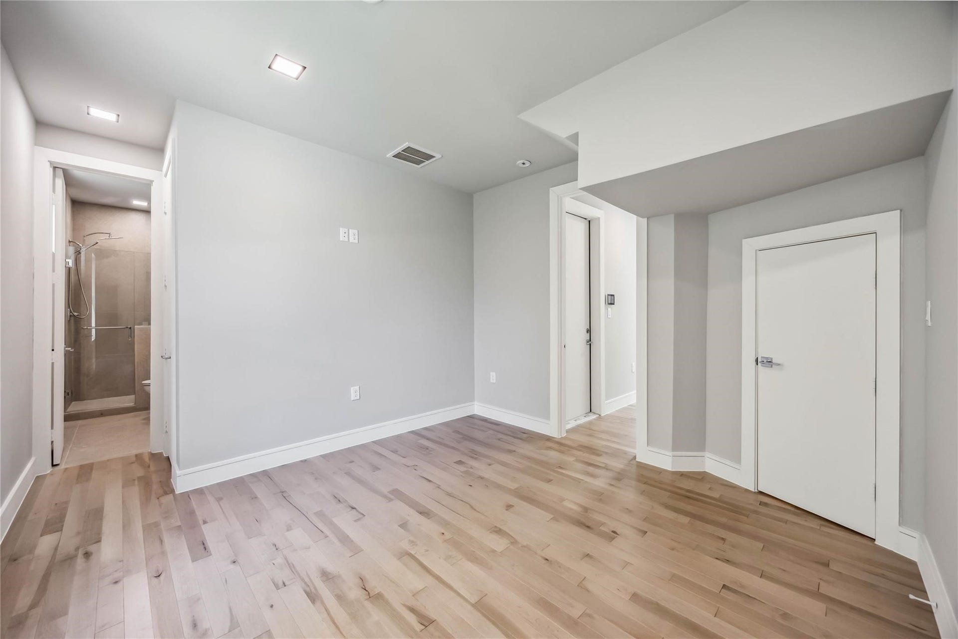 1115 W 21st Street, Houston, TX 77008 1115 W 21st Street, Houston, TX 77008