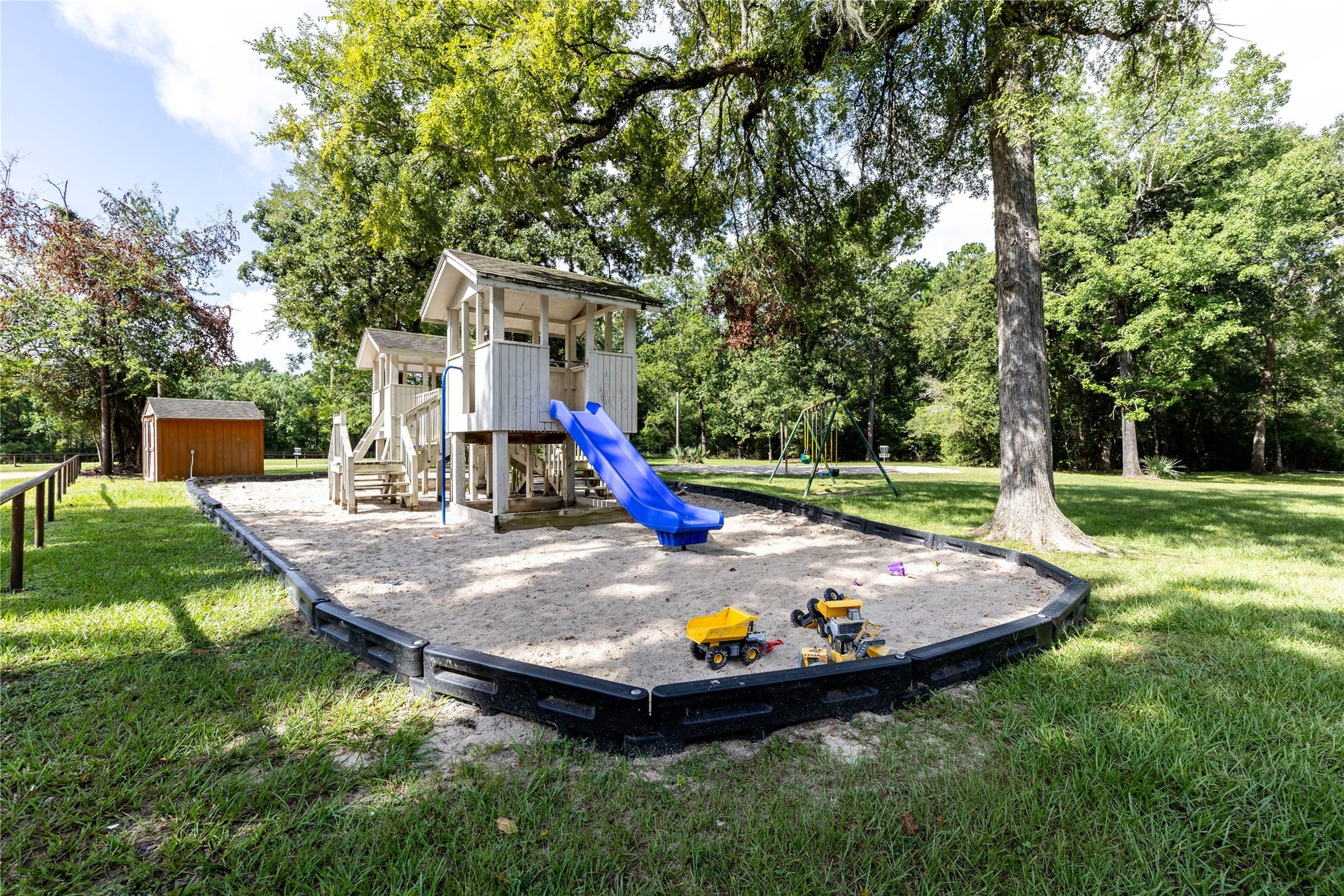 Need a place for you kids to play, check out the neighborhood playscape!