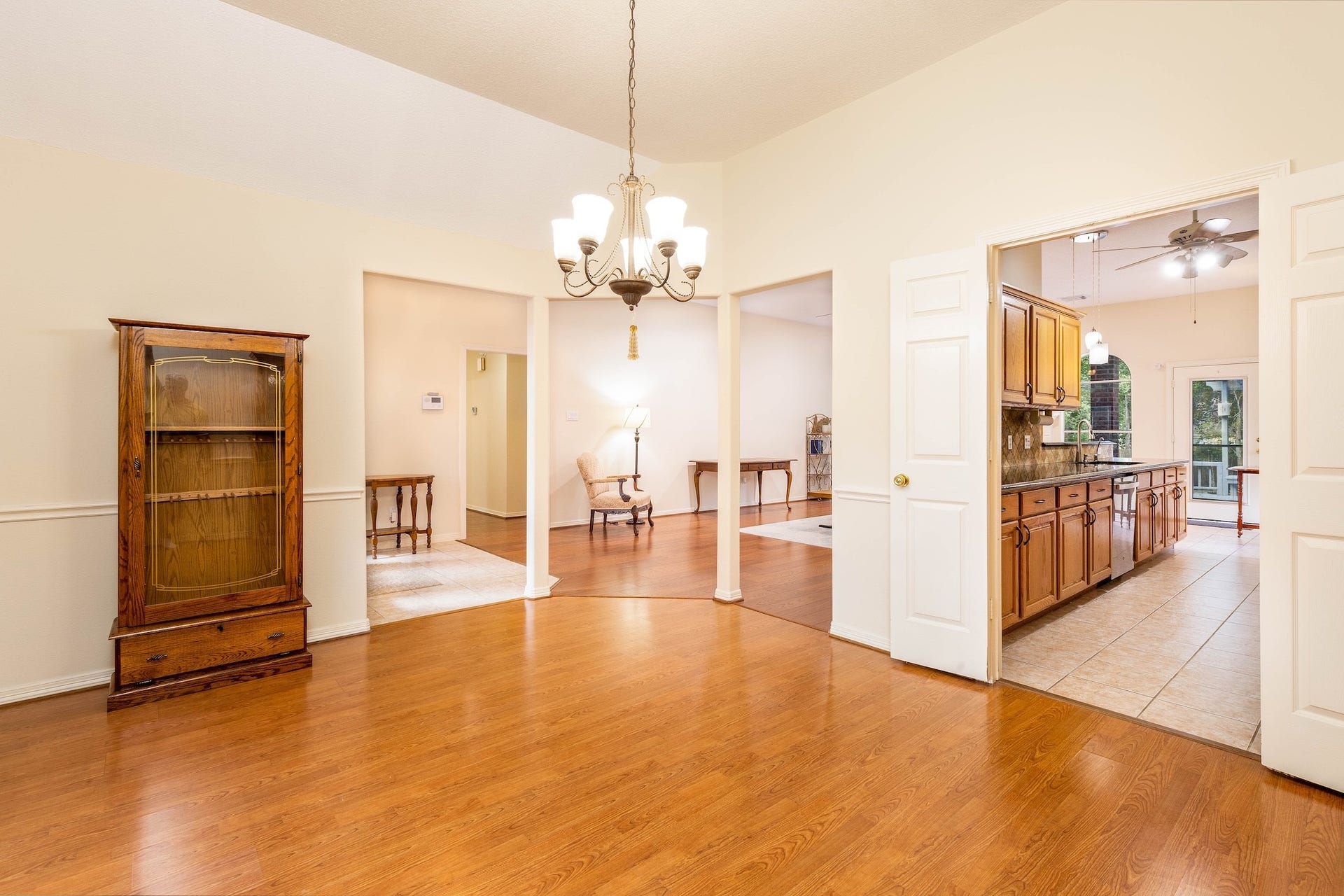 2103 Carriage Run W, Conroe, TX 77384