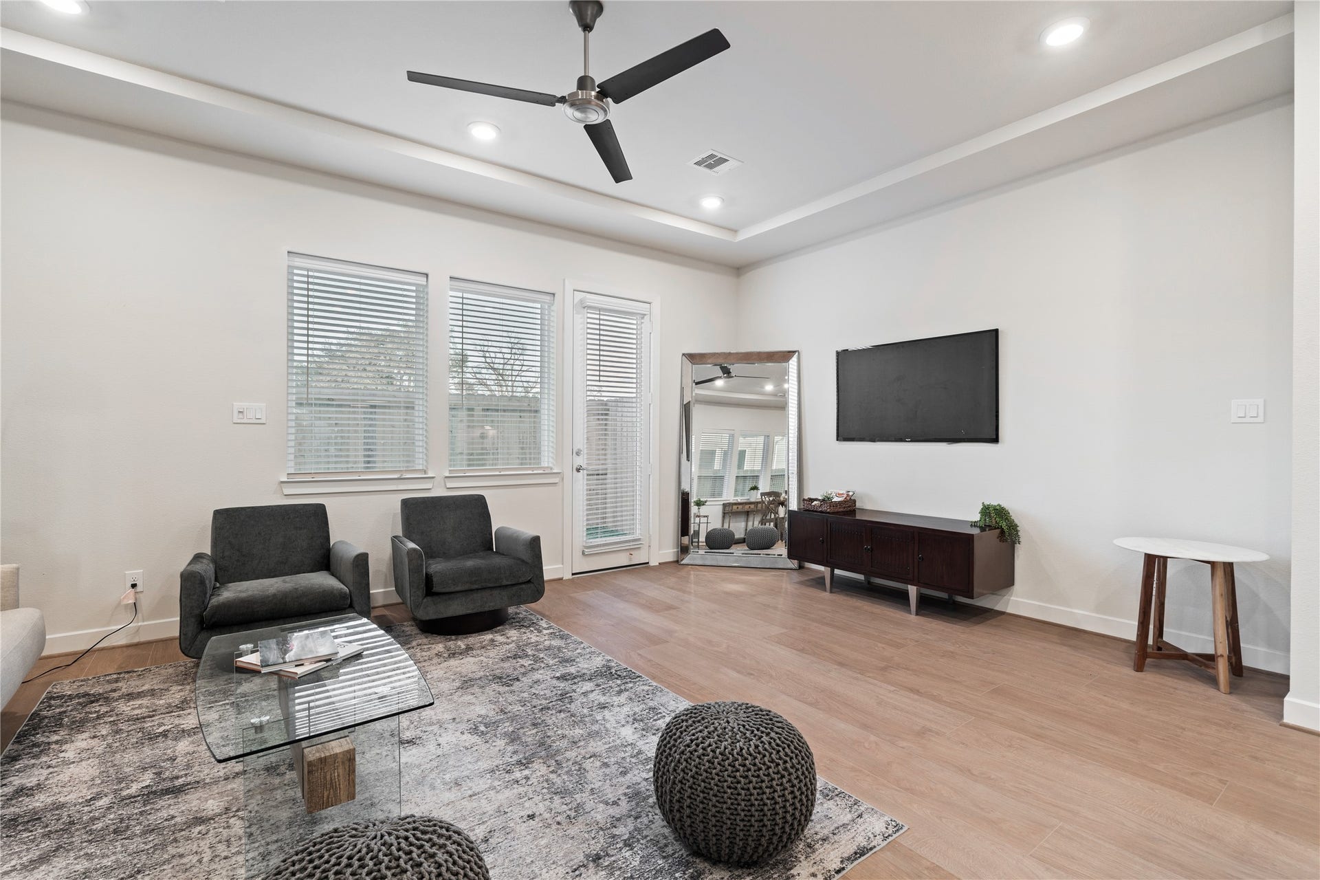 6509 Rena Street, Houston, TX 77092 Generous floor space gives flexibility to arrange furniture in a way that fits your lifestyle.