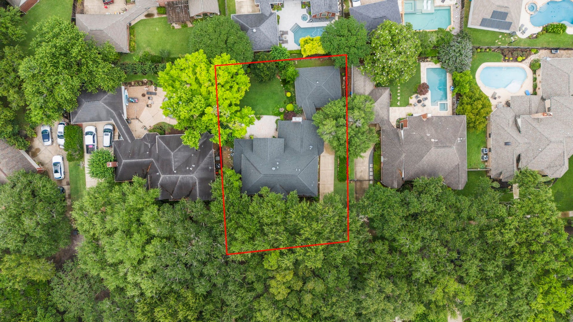 23 Saint Simons Court, Sugar Land, TX 77479 Top-ranked FBISD schools Clements HS!
