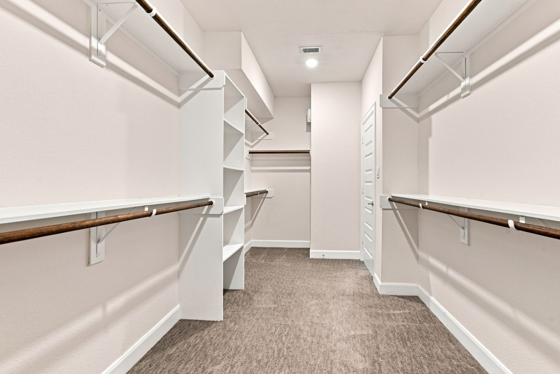 2730 Eado Edge Court, Houston, TX 77020 2730 Eado Edge Court, Houston, TX 77020