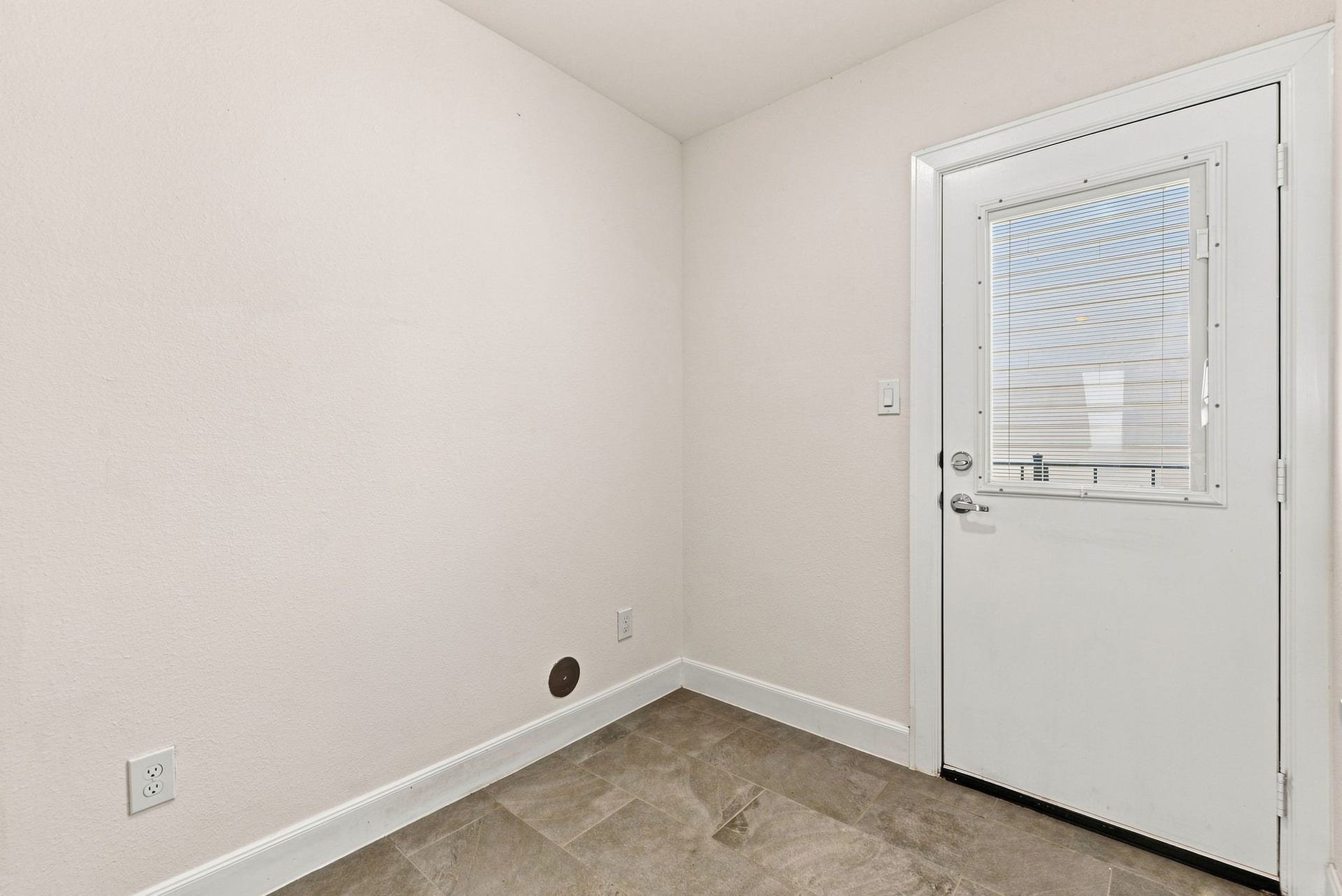 2730 Eado Edge Court, Houston, TX 77020 2730 Eado Edge Court, Houston, TX 77020