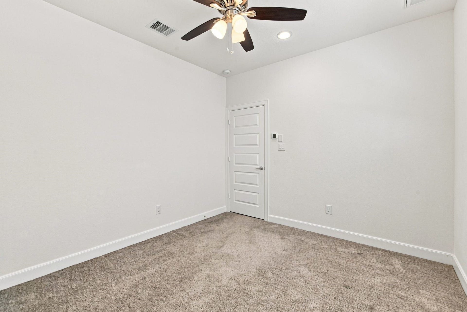 2730 Eado Edge Court, Houston, TX 77020 2730 Eado Edge Court, Houston, TX 77020