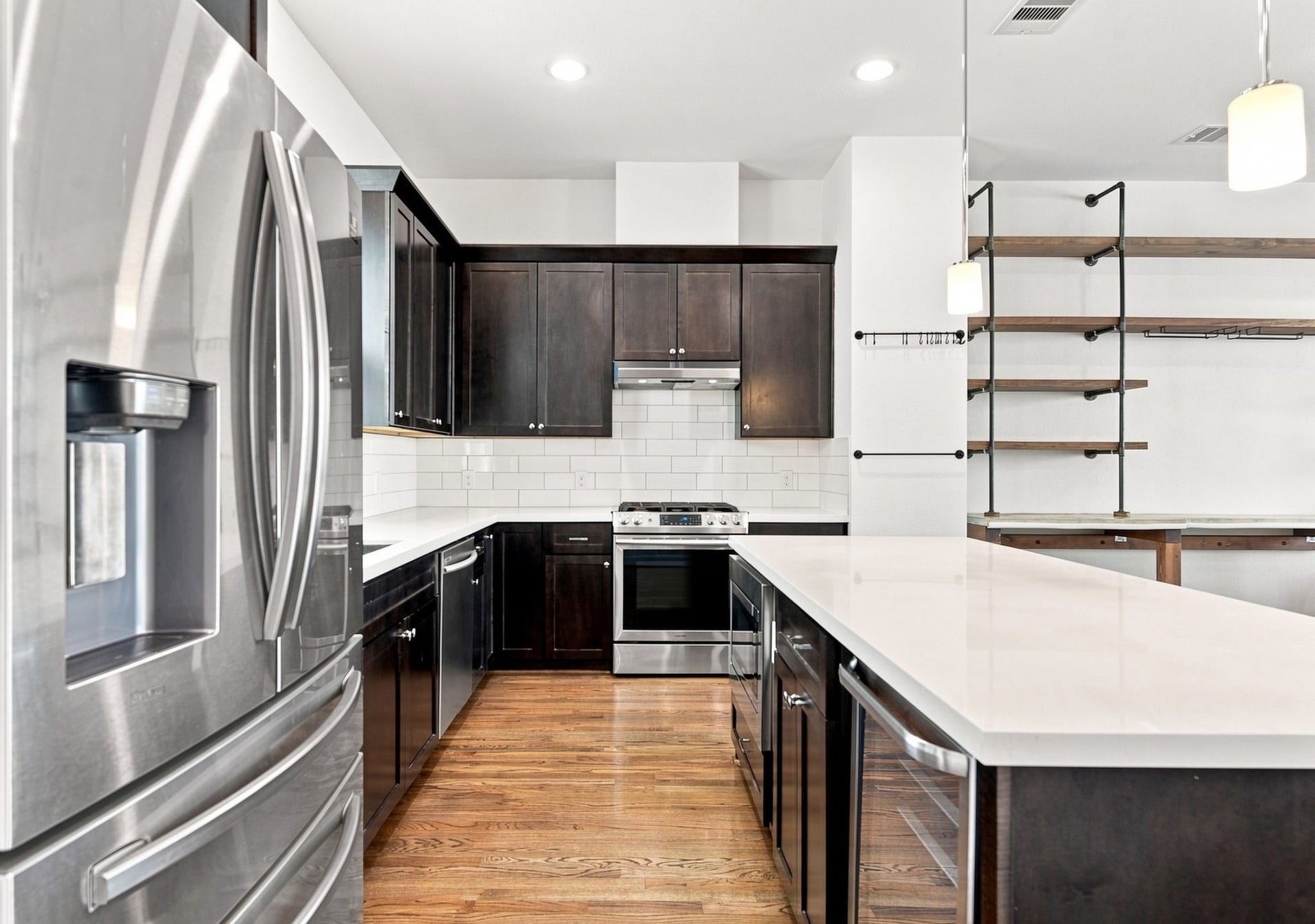 2730 Eado Edge Court, Houston, TX 77020 2730 Eado Edge Court, Houston, TX 77020