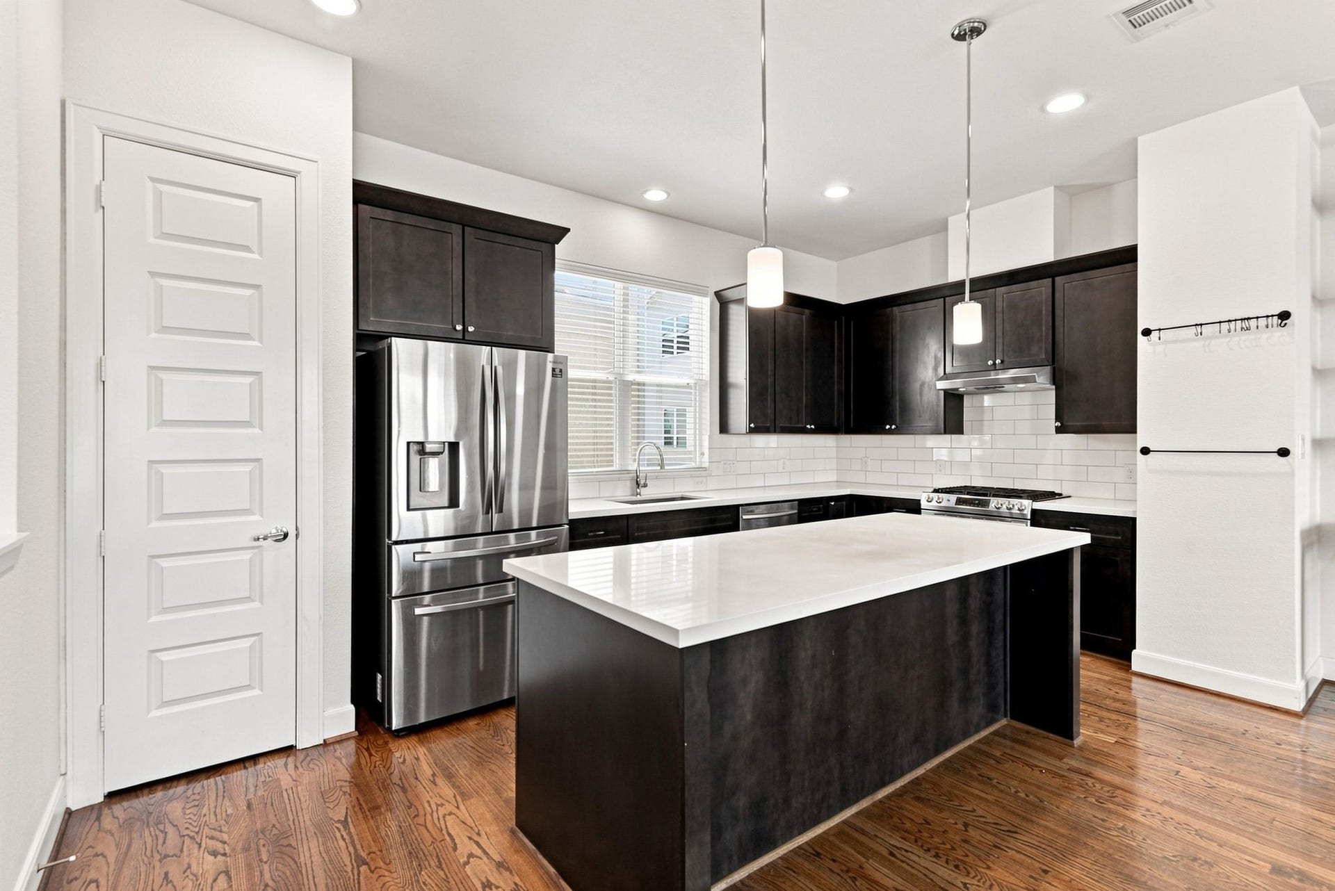 2730 Eado Edge Court, Houston, TX 77020 2730 Eado Edge Court, Houston, TX 77020