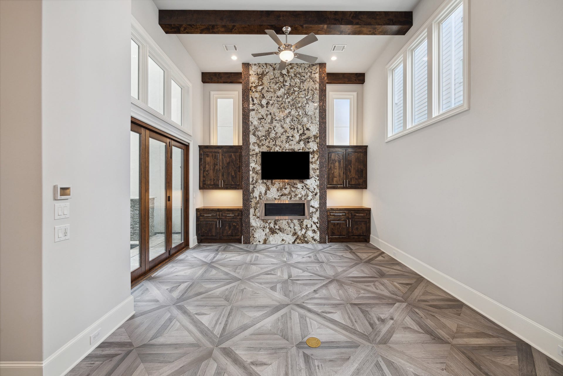 114 Calle Catalina Place, Houston, TX 77007 114 Calle Catalina Place, Houston, TX 77007