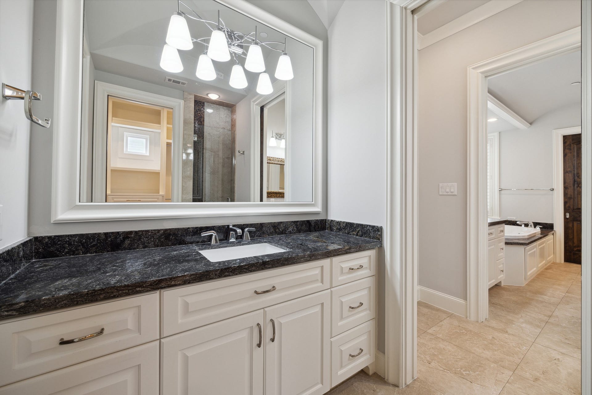 114 Calle Catalina Place, Houston, TX 77007 114 Calle Catalina Place, Houston, TX 77007