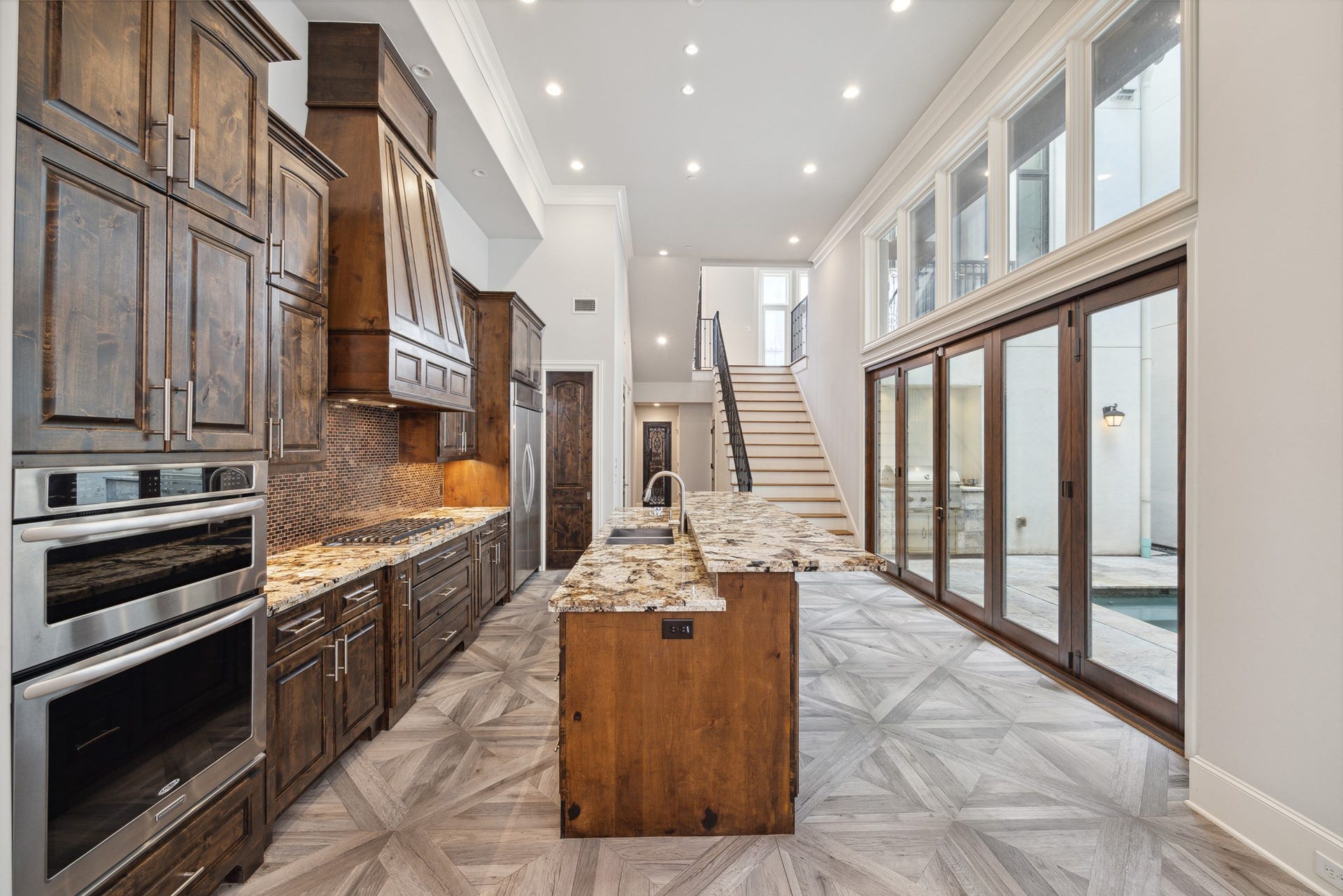 114 Calle Catalina Place, Houston, TX 77007 114 Calle Catalina Place, Houston, TX 77007