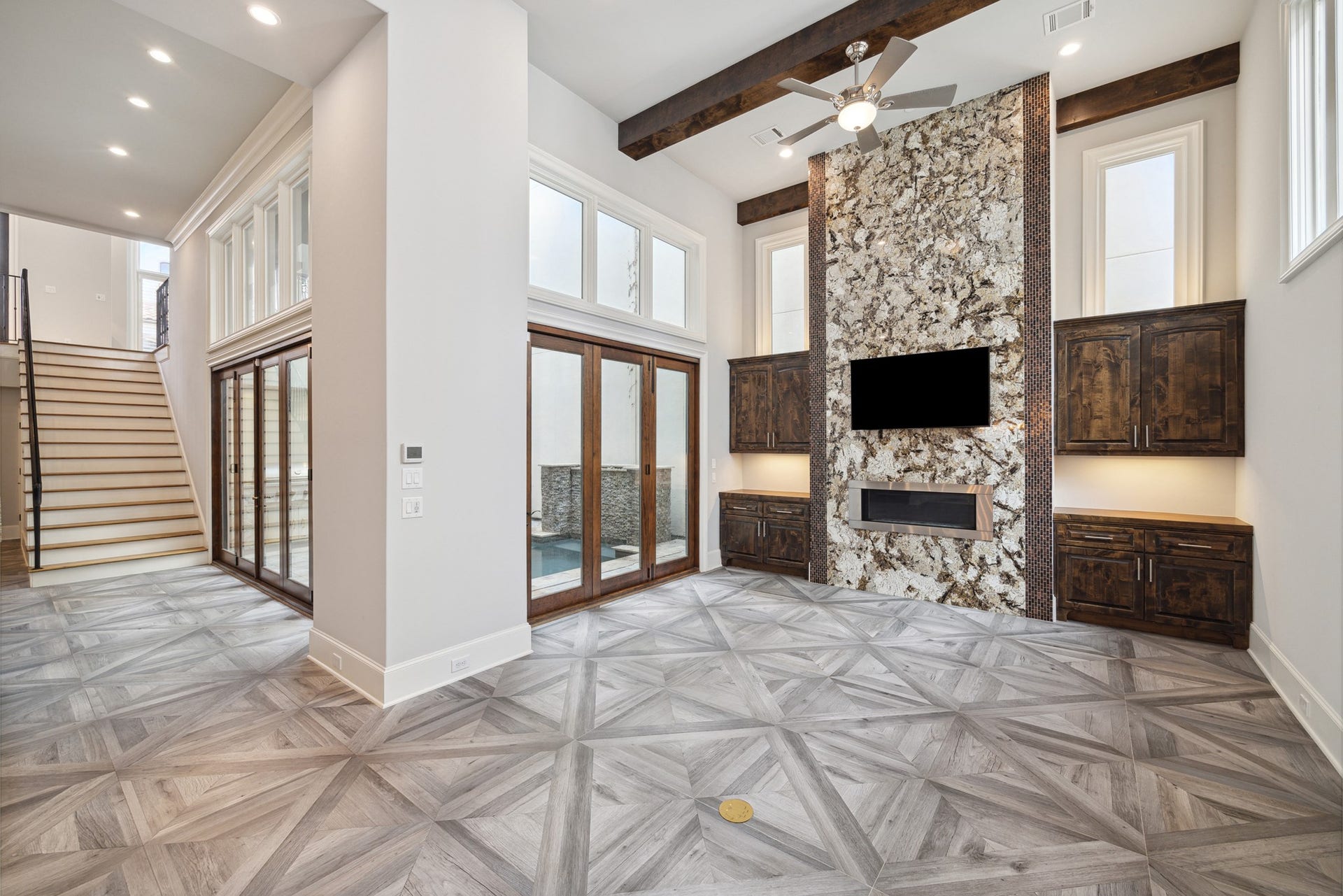 114 Calle Catalina Place, Houston, TX 77007 114 Calle Catalina Place, Houston, TX 77007