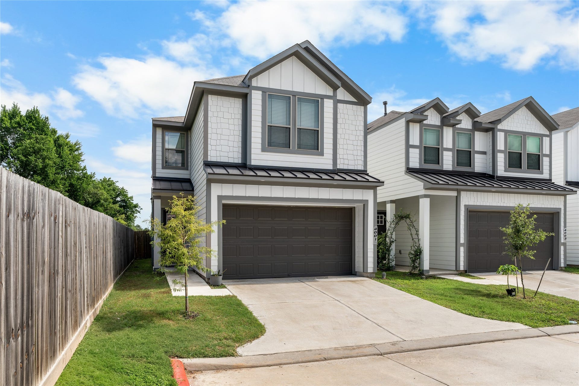 4001 Baja Lane, Houston, TX 77045 One of the most sought-after features in newer construction, a private driveway offers both convenience and additional parking without sacrificing the clean, modern curb appeal of the home.