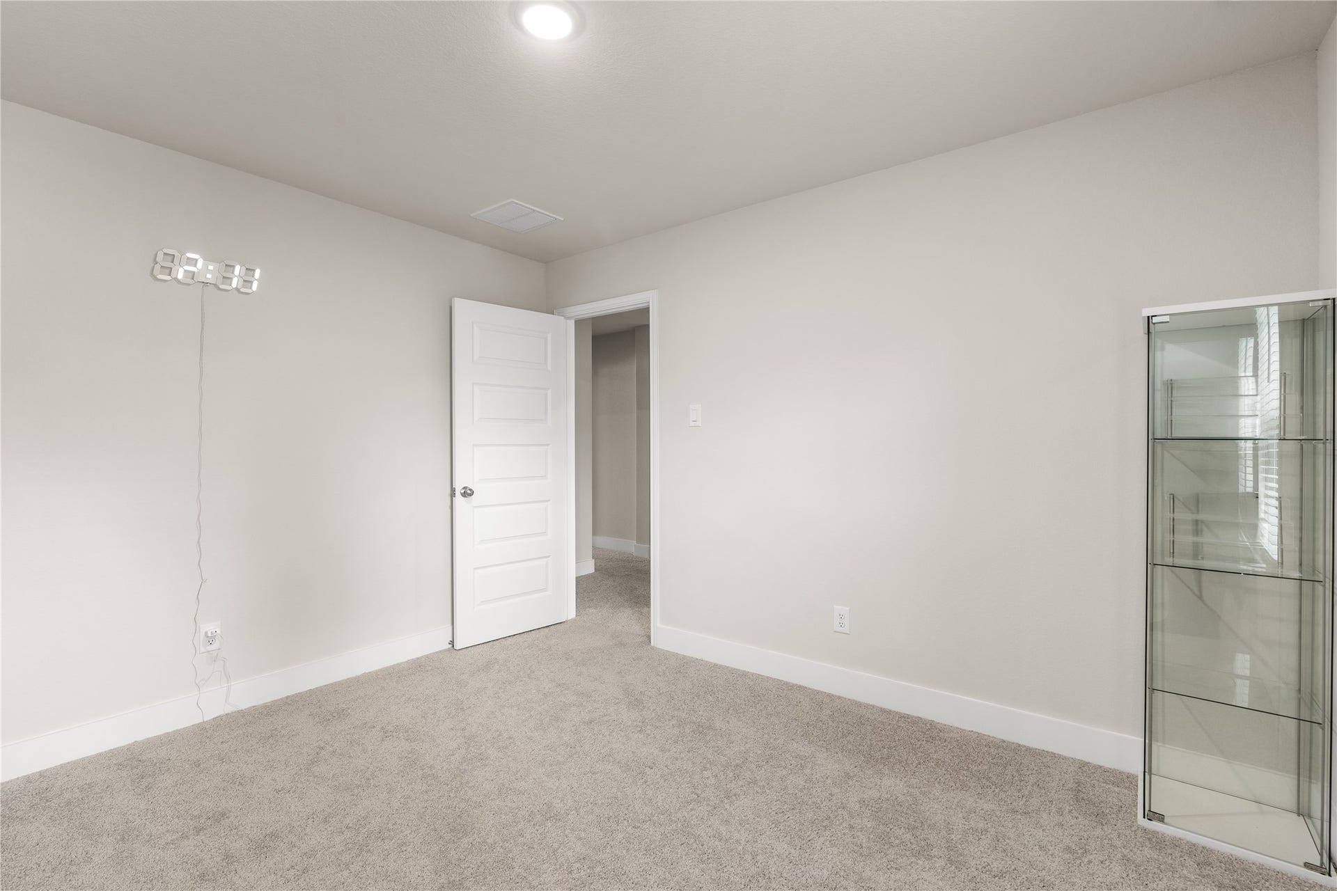 4001 Baja Lane, Houston, TX 77045 The generous footprint allows this room to comfortably accommodate larger furniture pieces while still leaving ample space for play, study, or relaxation.