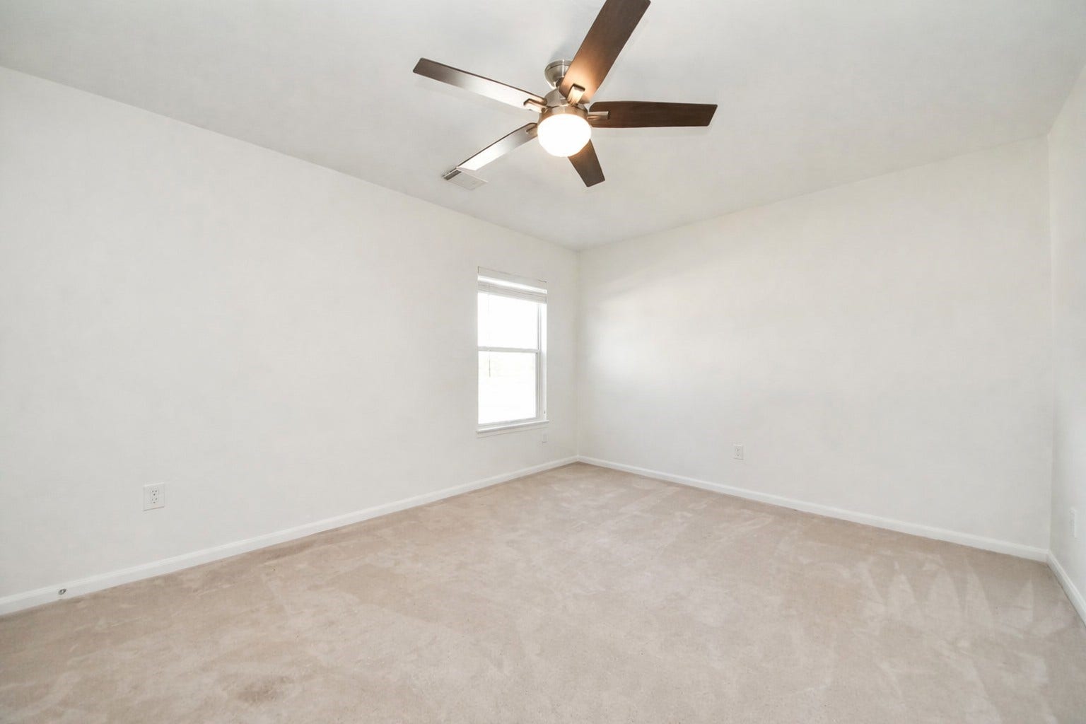 2705 Calico Creek Lane, Pearland, TX 77584 Bedroom 3 and 4