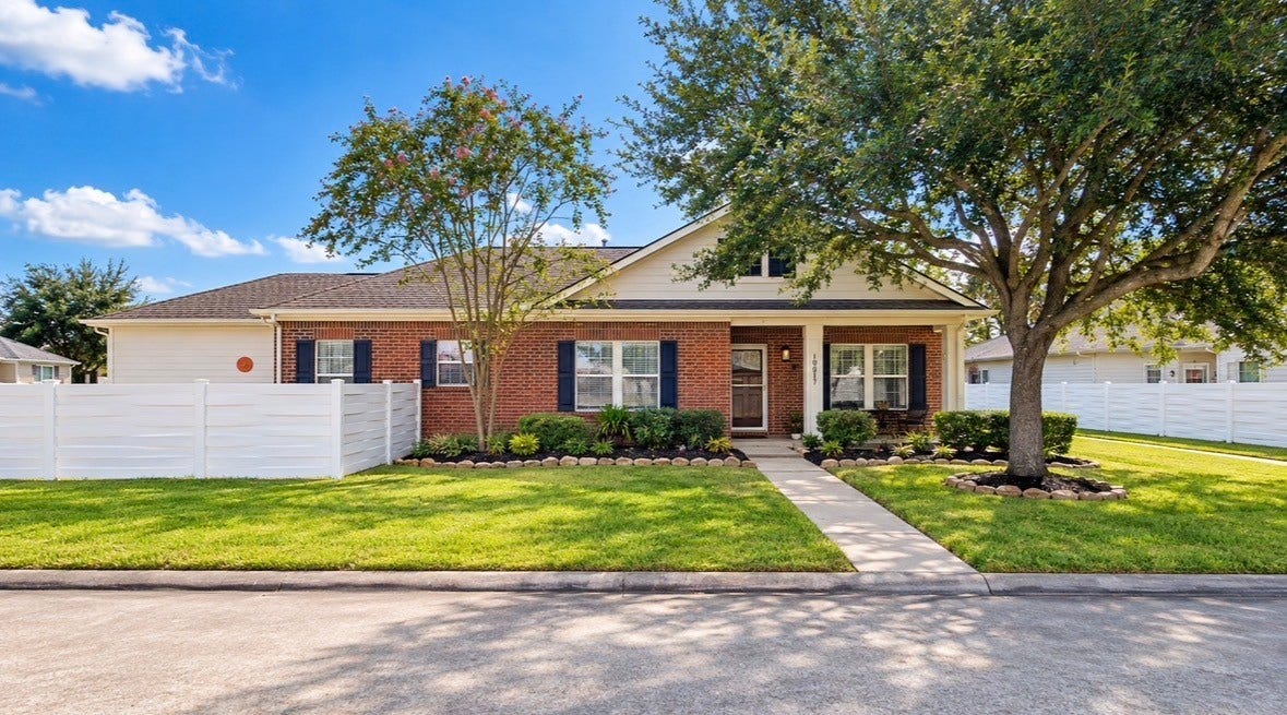 1617 Palcio Real Drive, Houston, TX 77047 1617 Palcio Real Drive, Houston, TX 77047