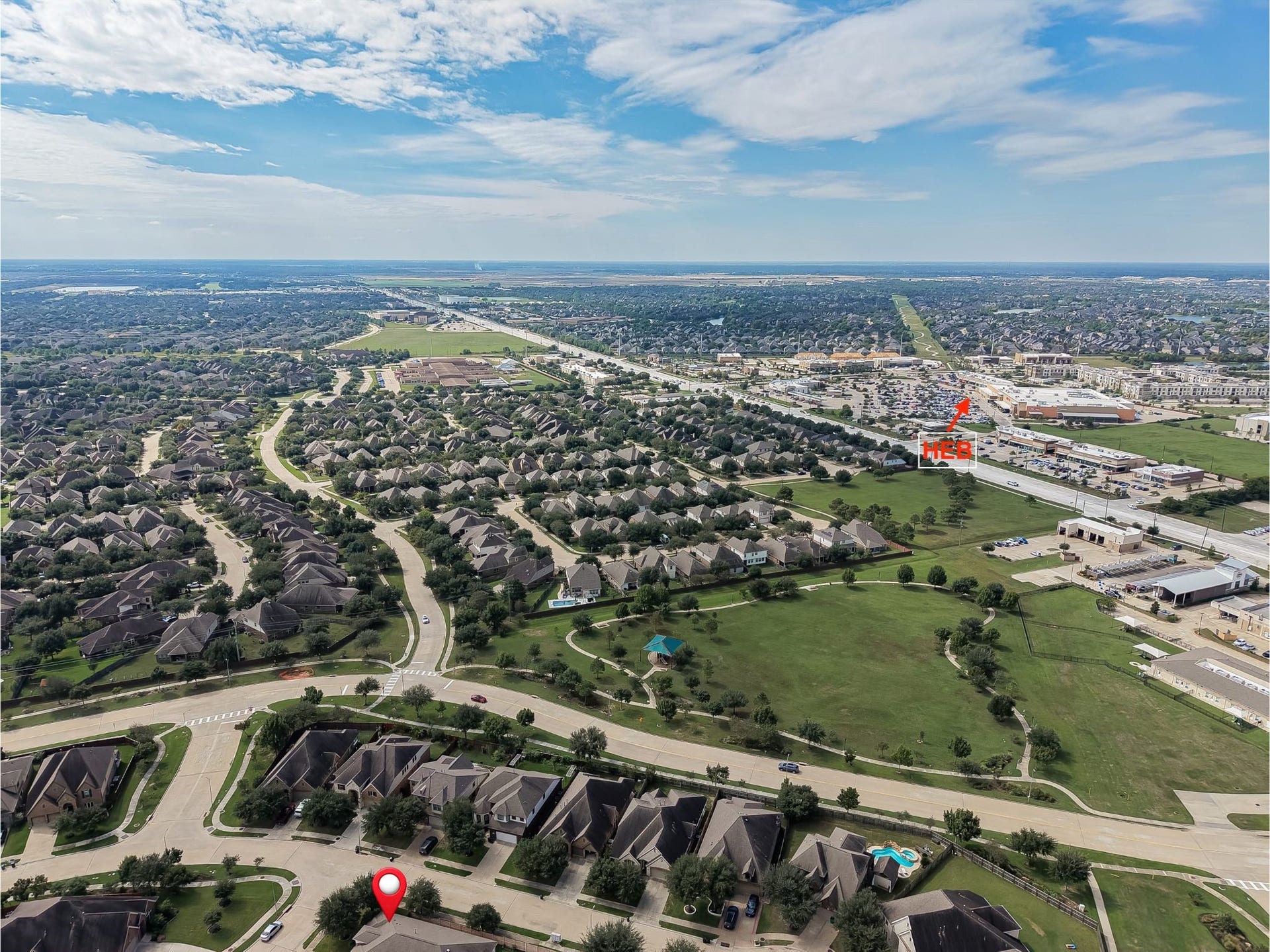 4314 Kent Ranch Court, Katy, TX 77494 Aerial view of the surrounding area, with an H-E-B grocery store close by.