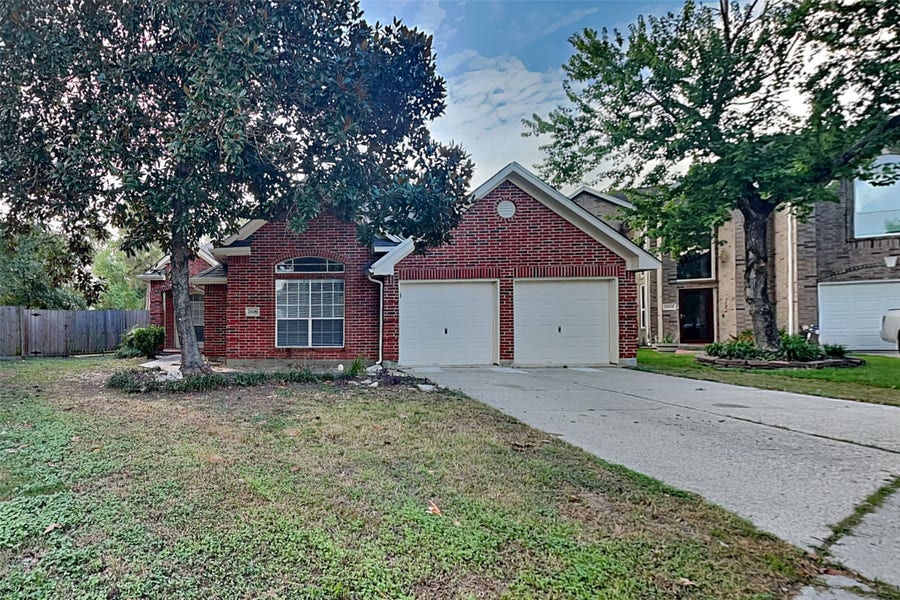 Property photo for 2606 Spring Chase Drive, Spring, TX