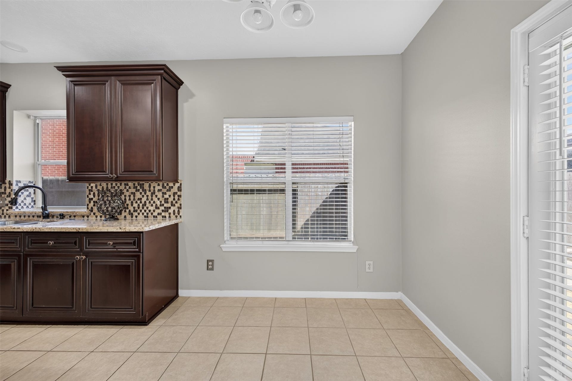 1011 Jasons Bend Drive, Sugar Land, TX 77479 1011 Jasons Bend Drive, Sugar Land, TX 77479