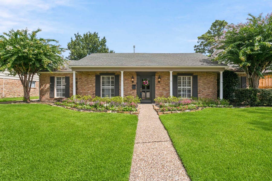 Property photo for 13822 Pebblebrook Drive, Houston, TX