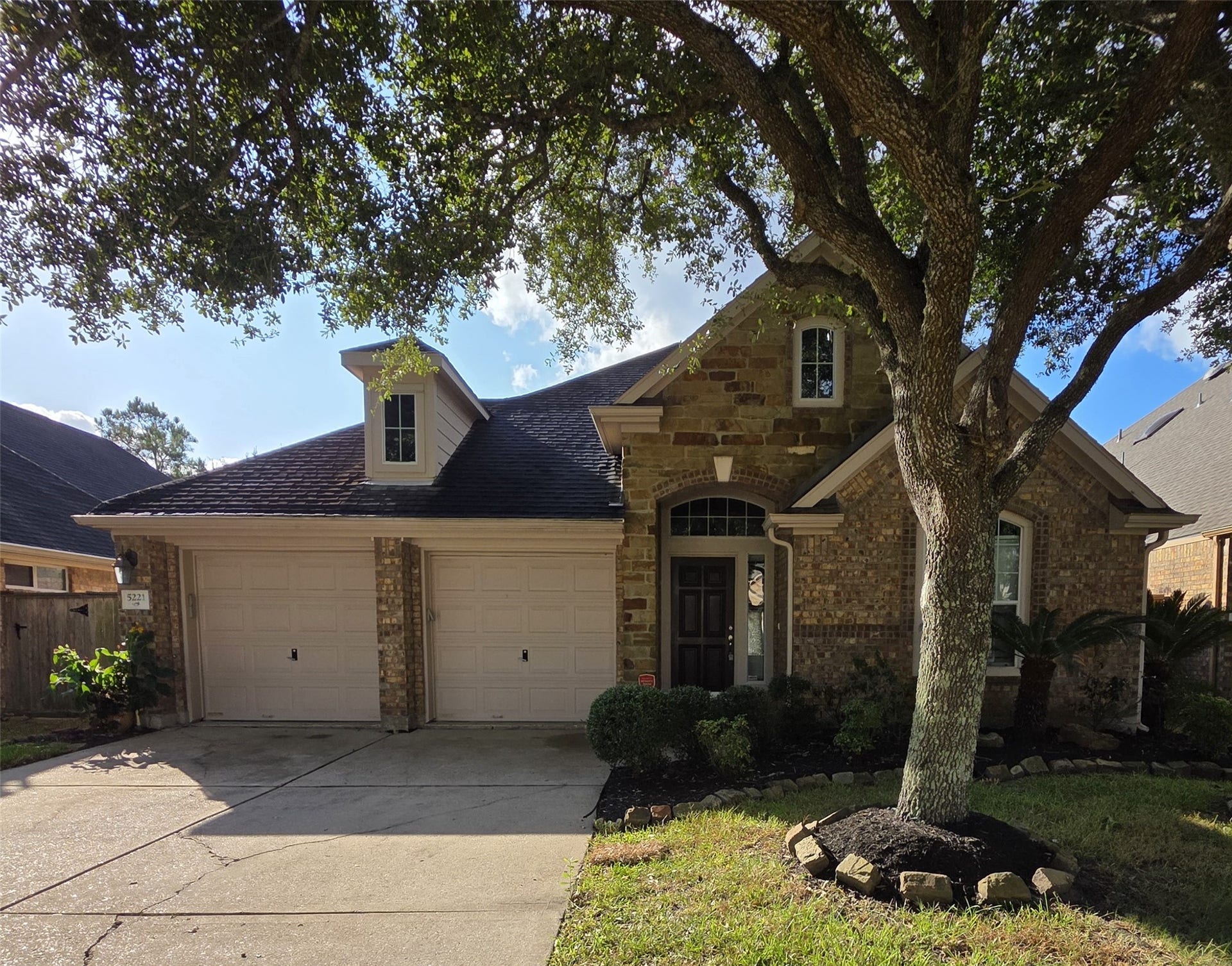 5221 Cottonwood Creek Lane, League City, TX 77573 5221 Cottonwood Creek Lane, League City, TX 77573