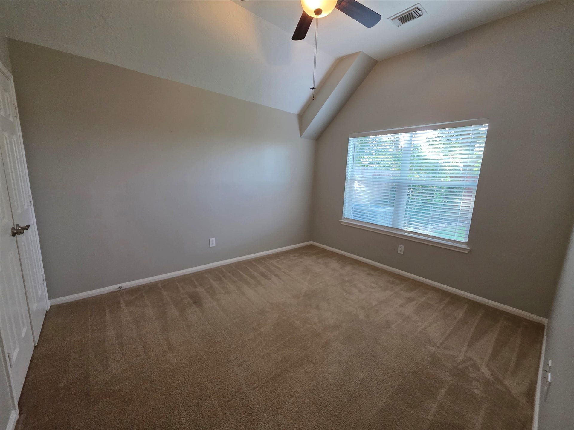 5221 Cottonwood Creek Lane, League City, TX 77573 Bedroom #3.
