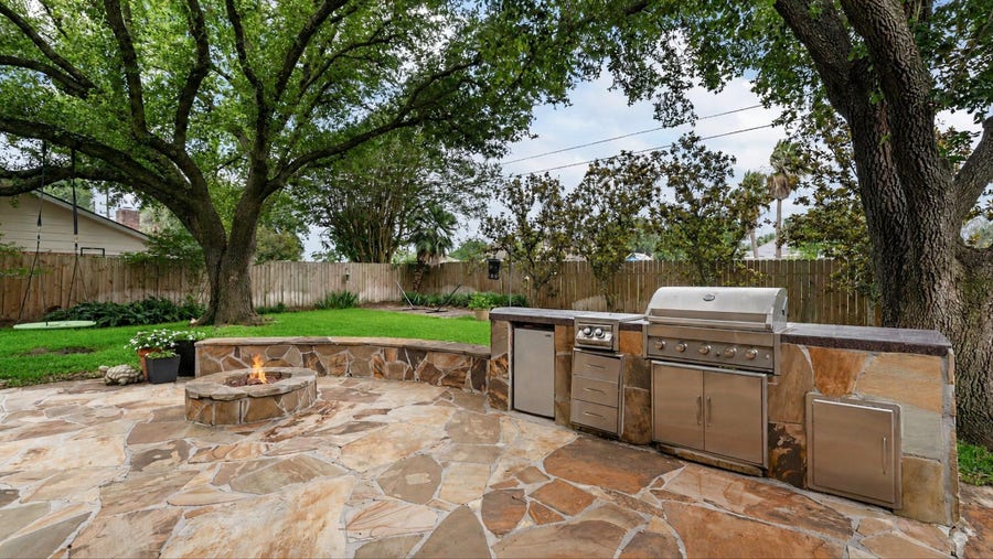 Property photo for 9915 Gold Cup Way, Houston, TX