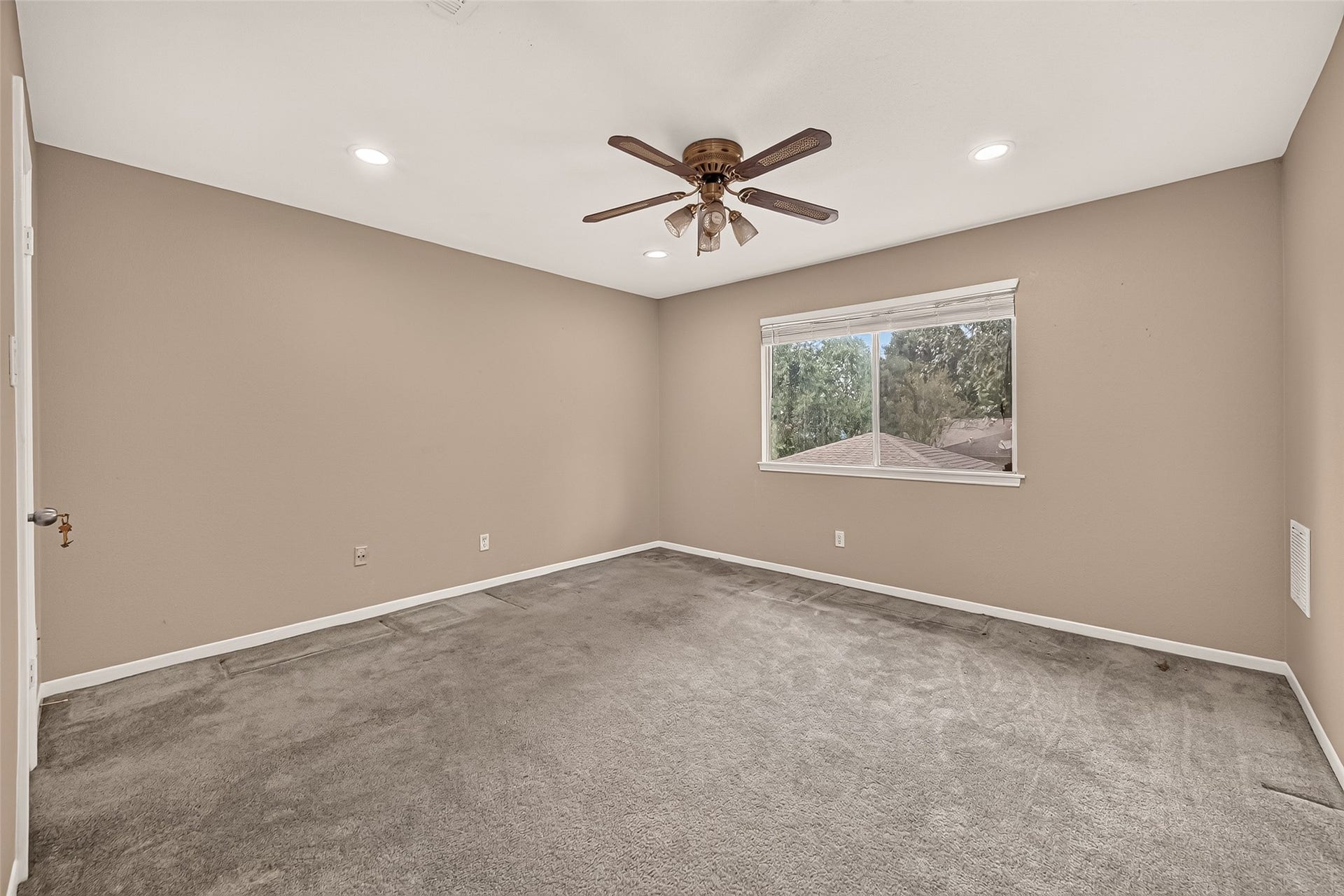 15807 PARKSLEY, Houston, TX 77059