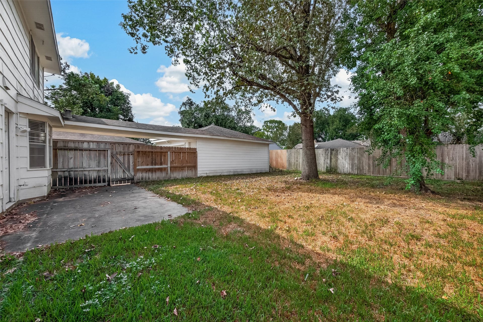 15807 PARKSLEY, Houston, TX 77059