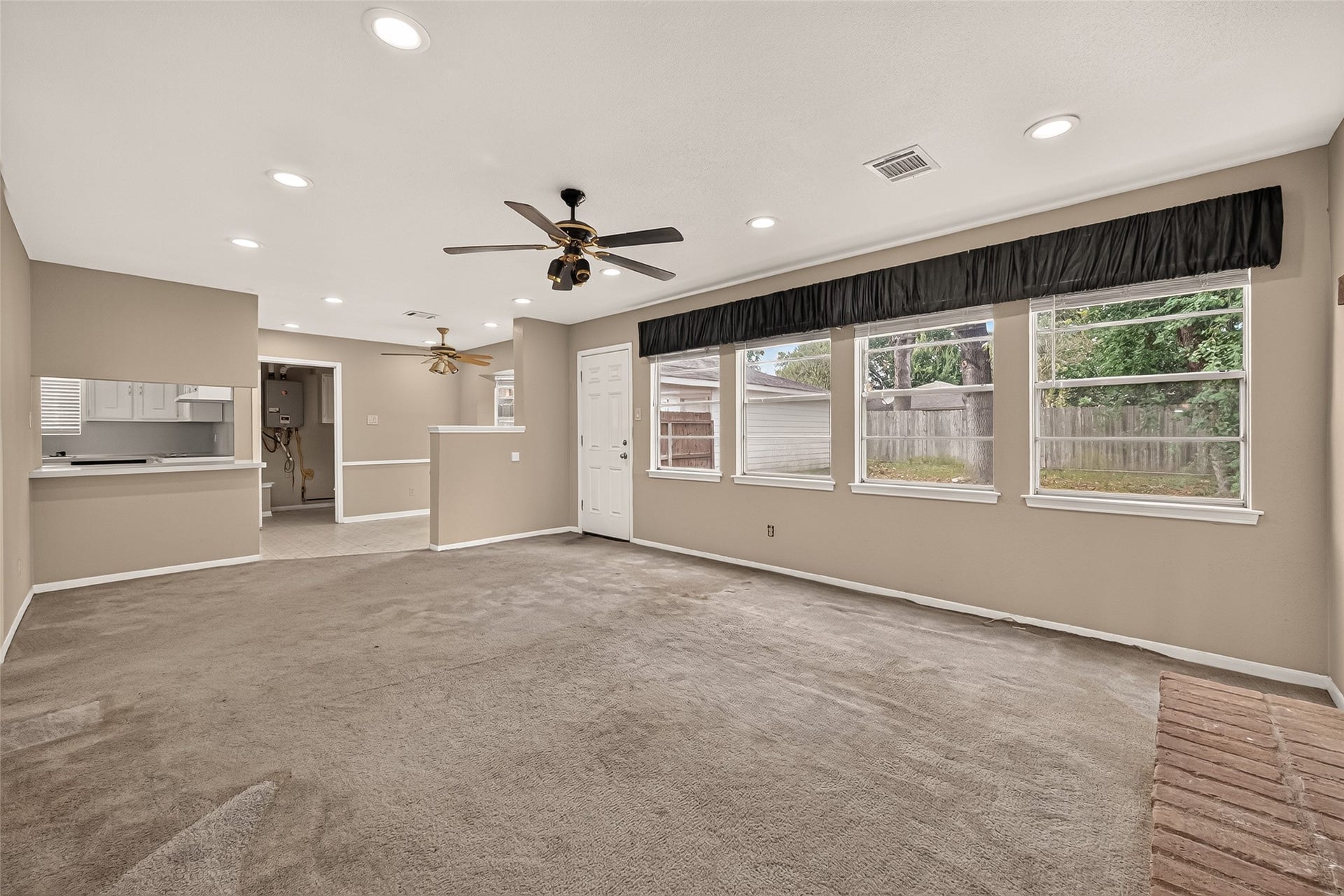 15807 PARKSLEY, Houston, TX 77059