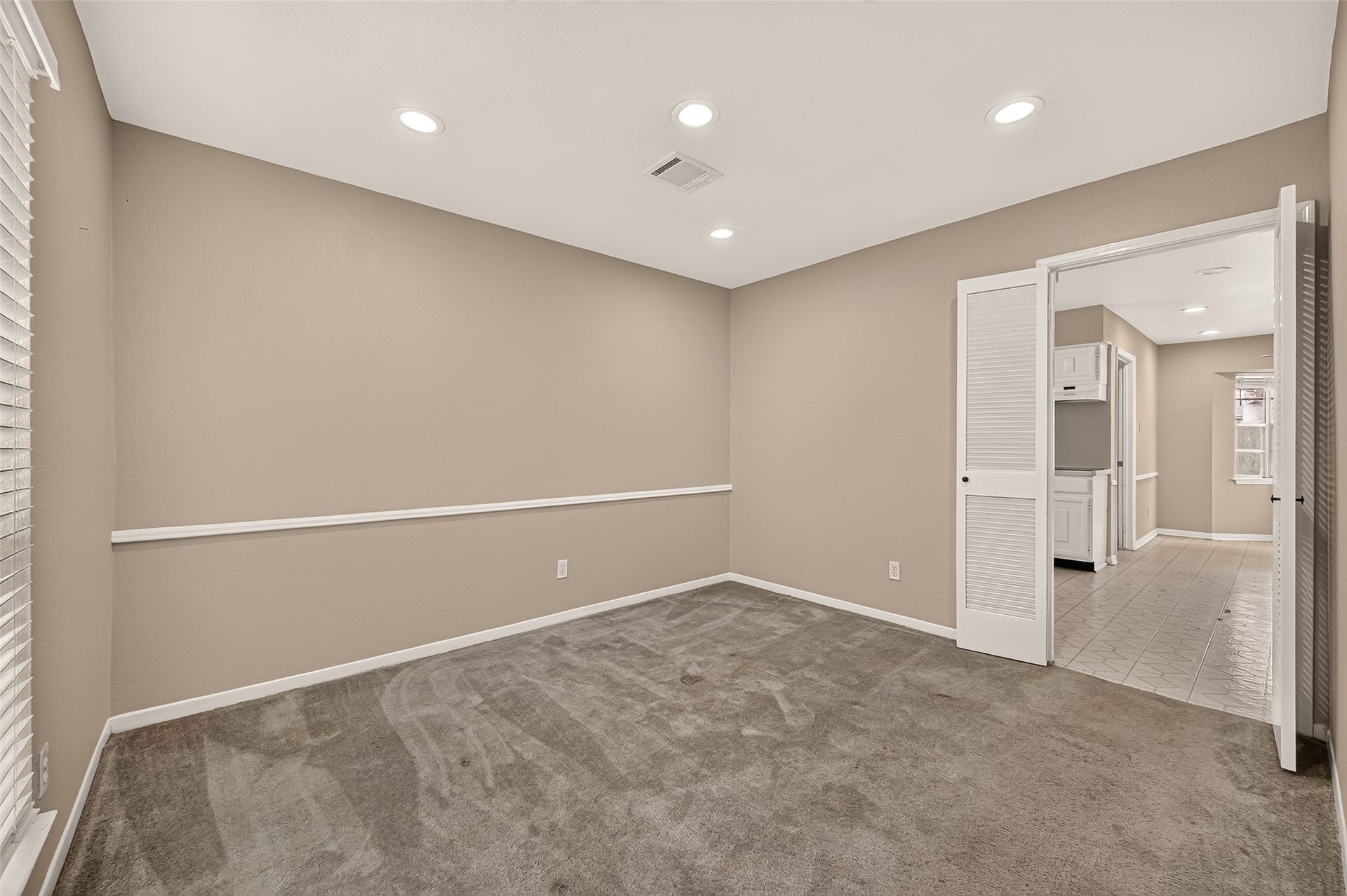 15807 PARKSLEY, Houston, TX 77059