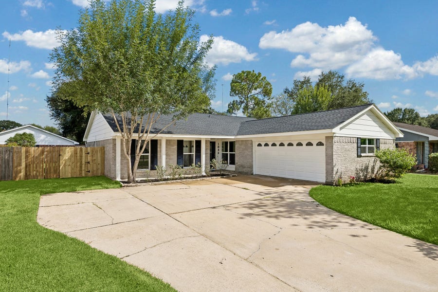 Property photo for 1842 Indian Wells Drive, Missouri City, TX
